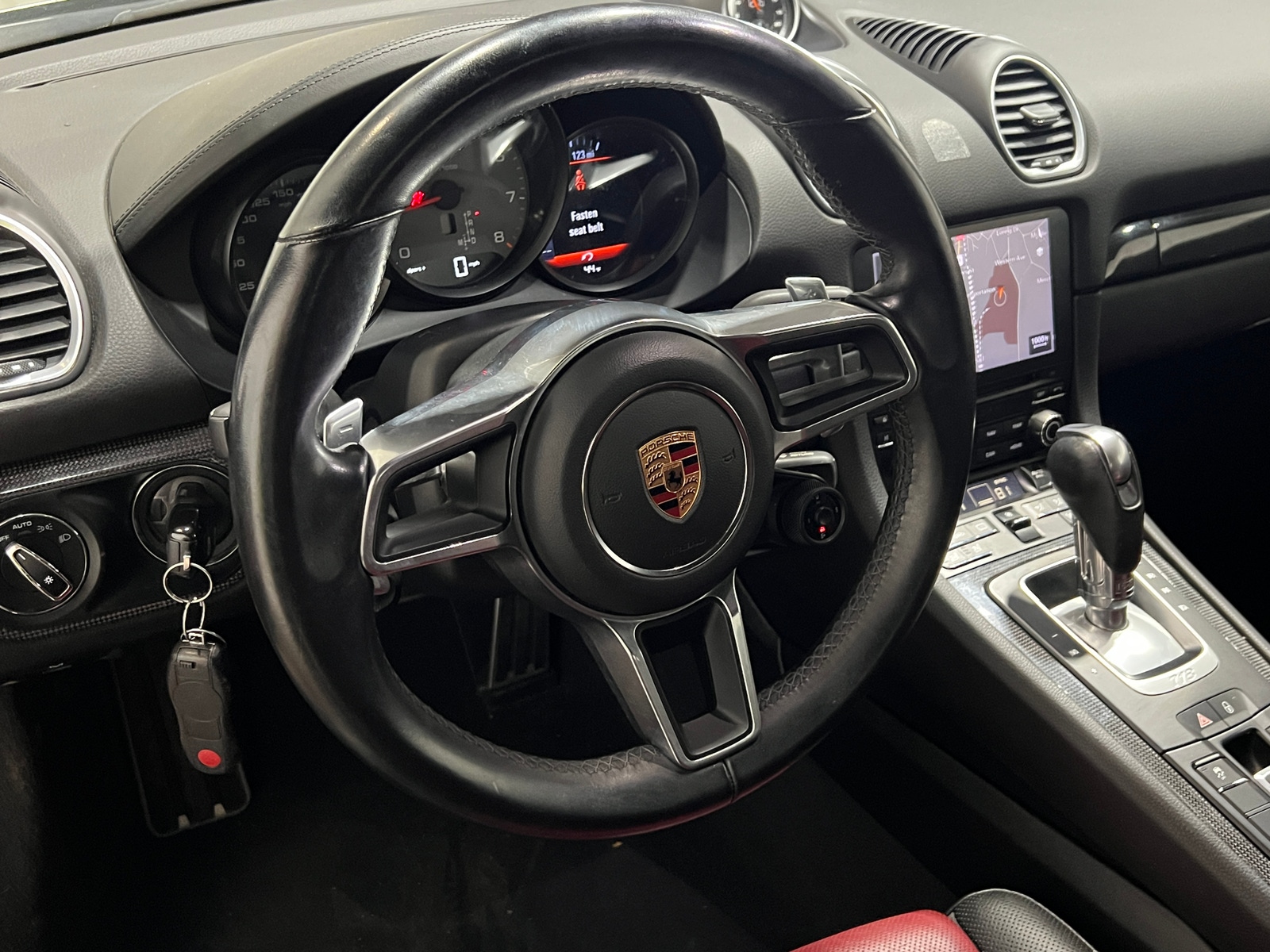 Thumbnail: 2018 Porsche 718 Boxster - 4