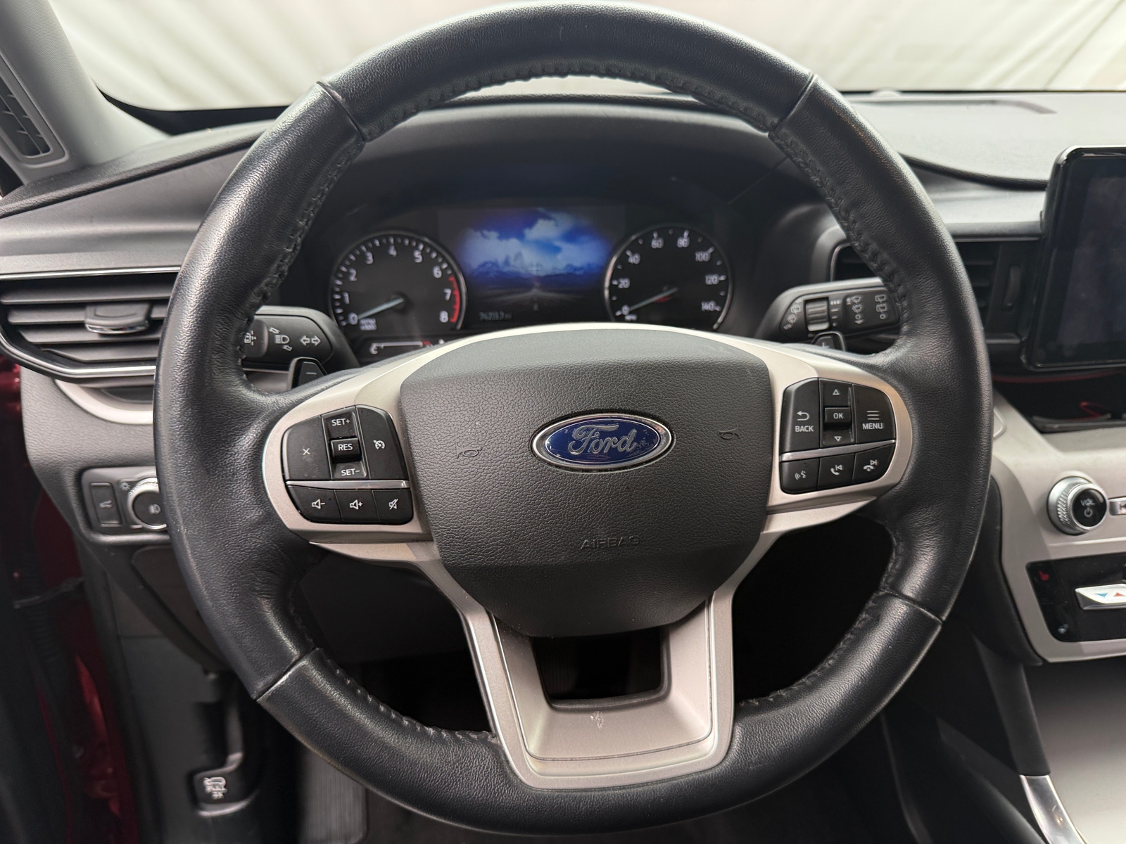 Thumbnail: 2020 Ford Explorer - 5