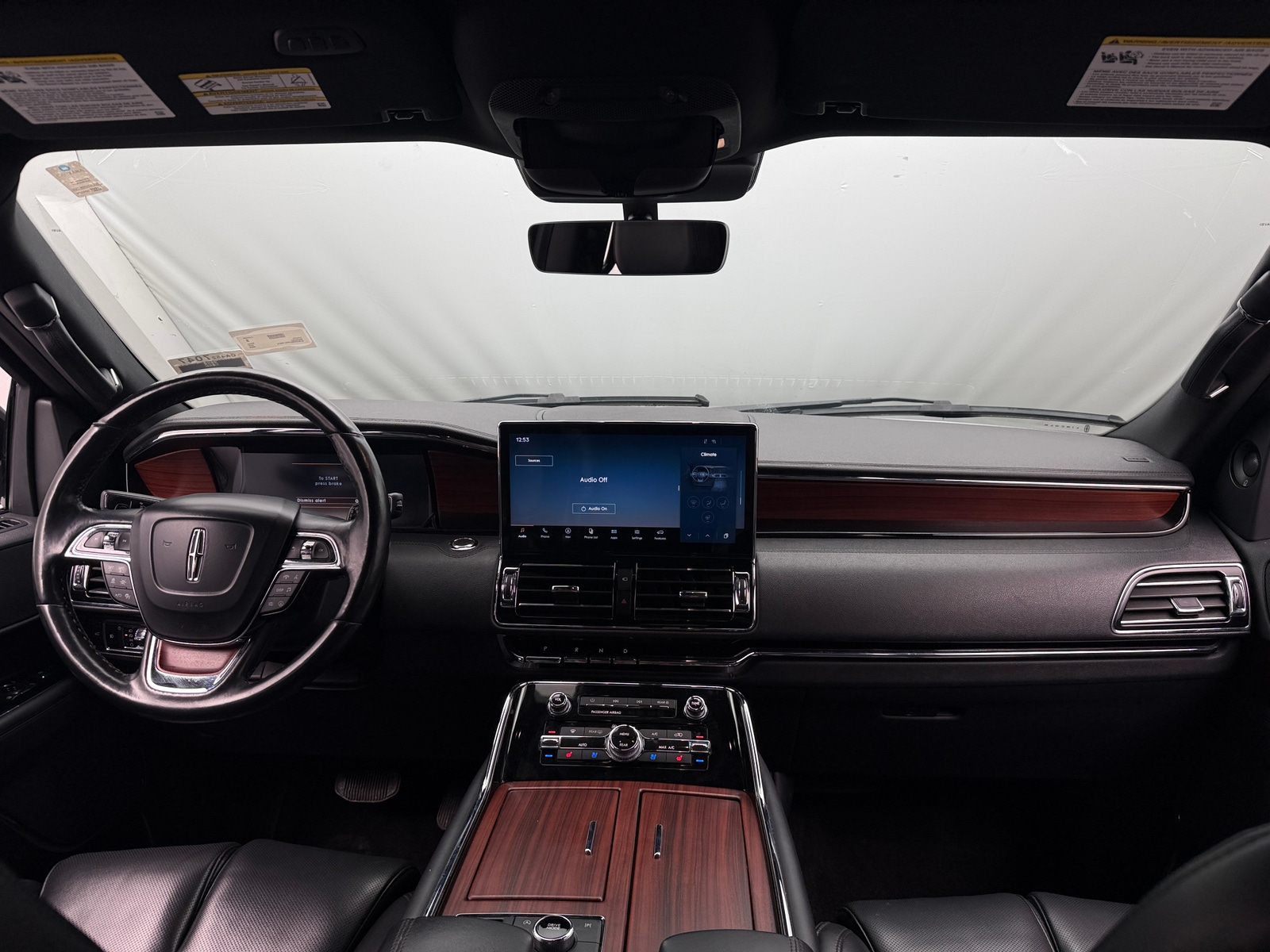 Thumbnail: 2023 Lincoln Navigator - 2