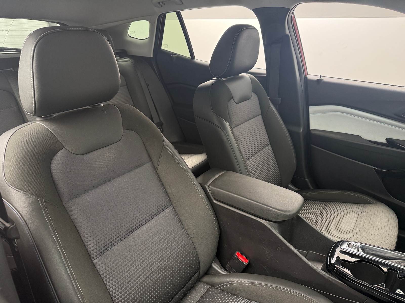 Thumbnail: 2025 Chevrolet Trax - 2