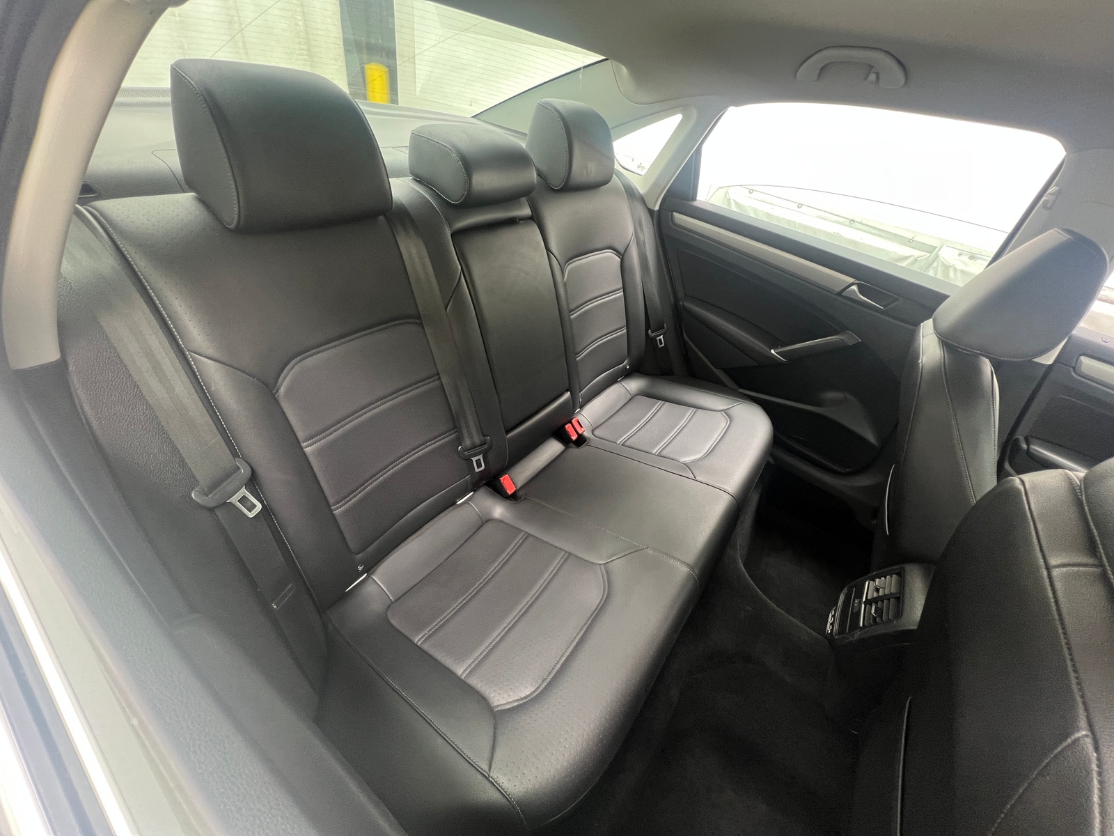 Thumbnail: 2020 Volkswagen Passat - 5