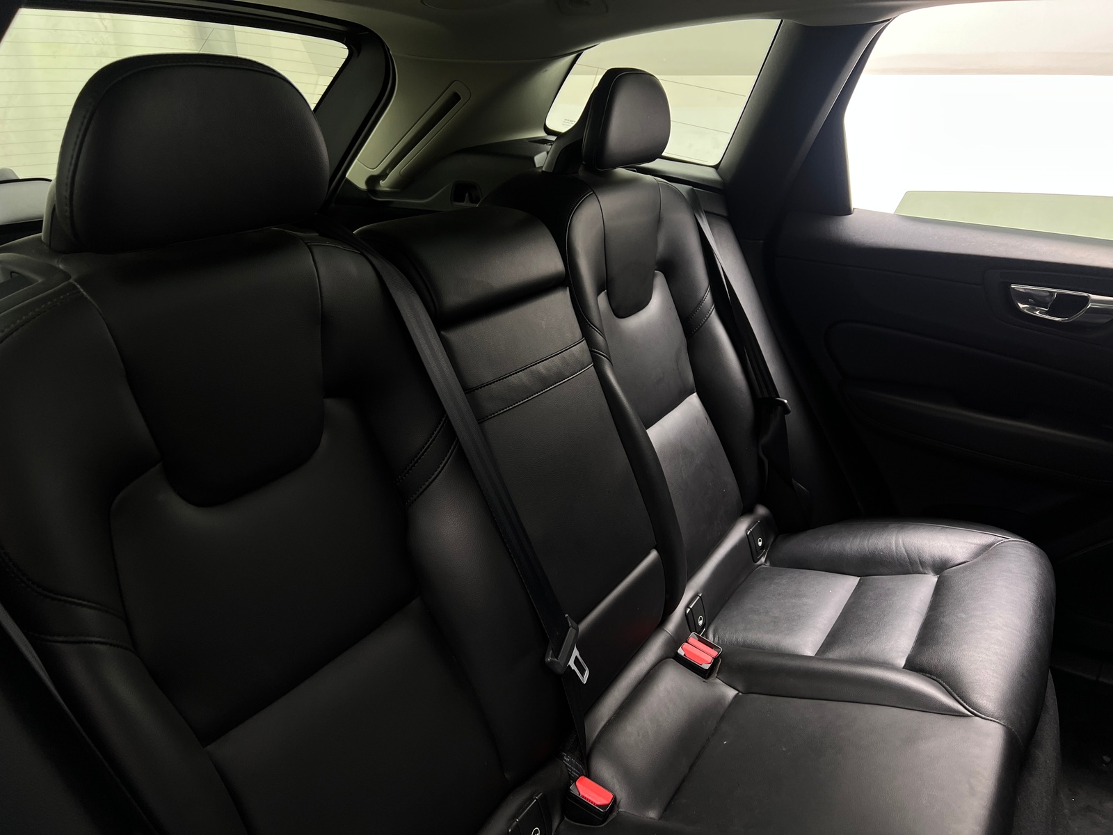Thumbnail: 2019 Volvo XC60 - 5
