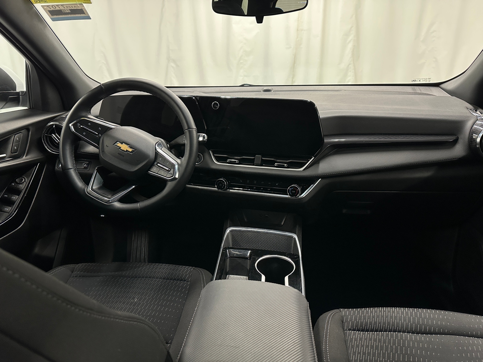 Thumbnail: 2025 Chevrolet Equinox - 3