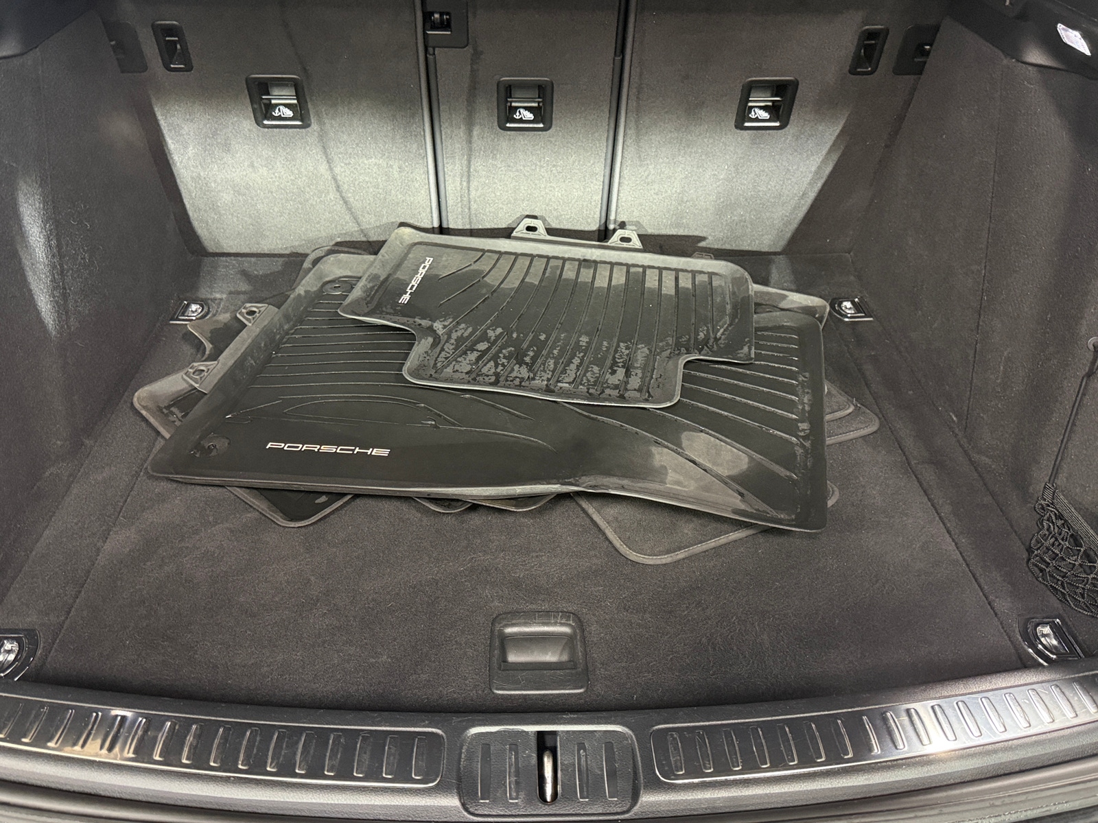 Thumbnail: 2017 Porsche Macan - 6