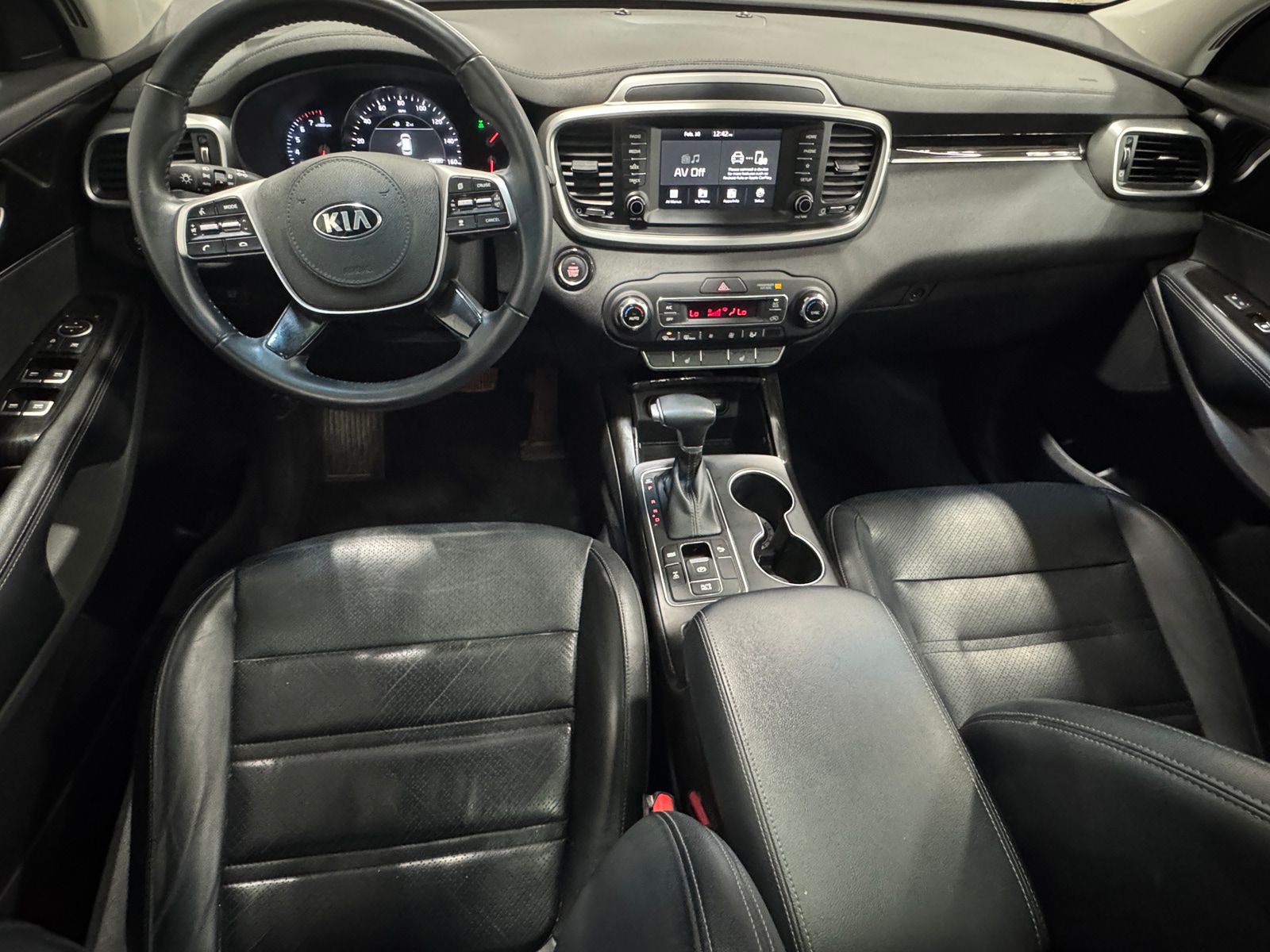 Thumbnail: 2020 Kia Sorento - 2