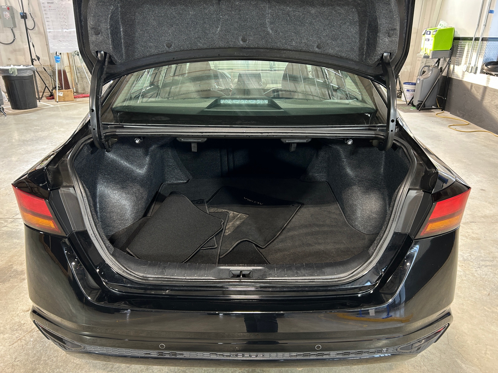 Thumbnail: 2024 Nissan Altima - 7