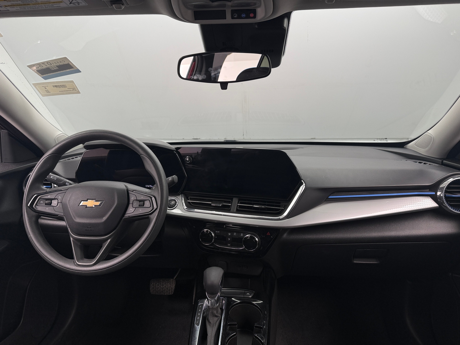 Thumbnail: 2025 Chevrolet Trax - 3