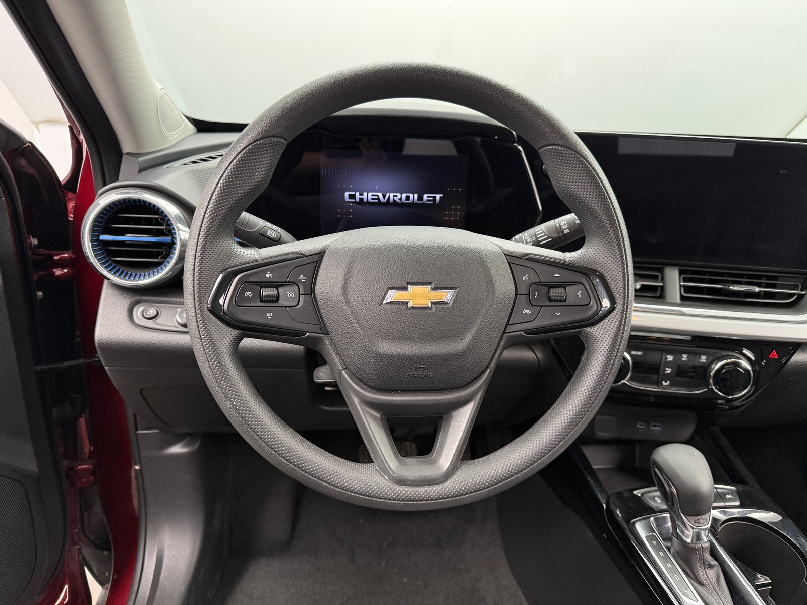 Thumbnail: 2025 Chevrolet Trax - 5