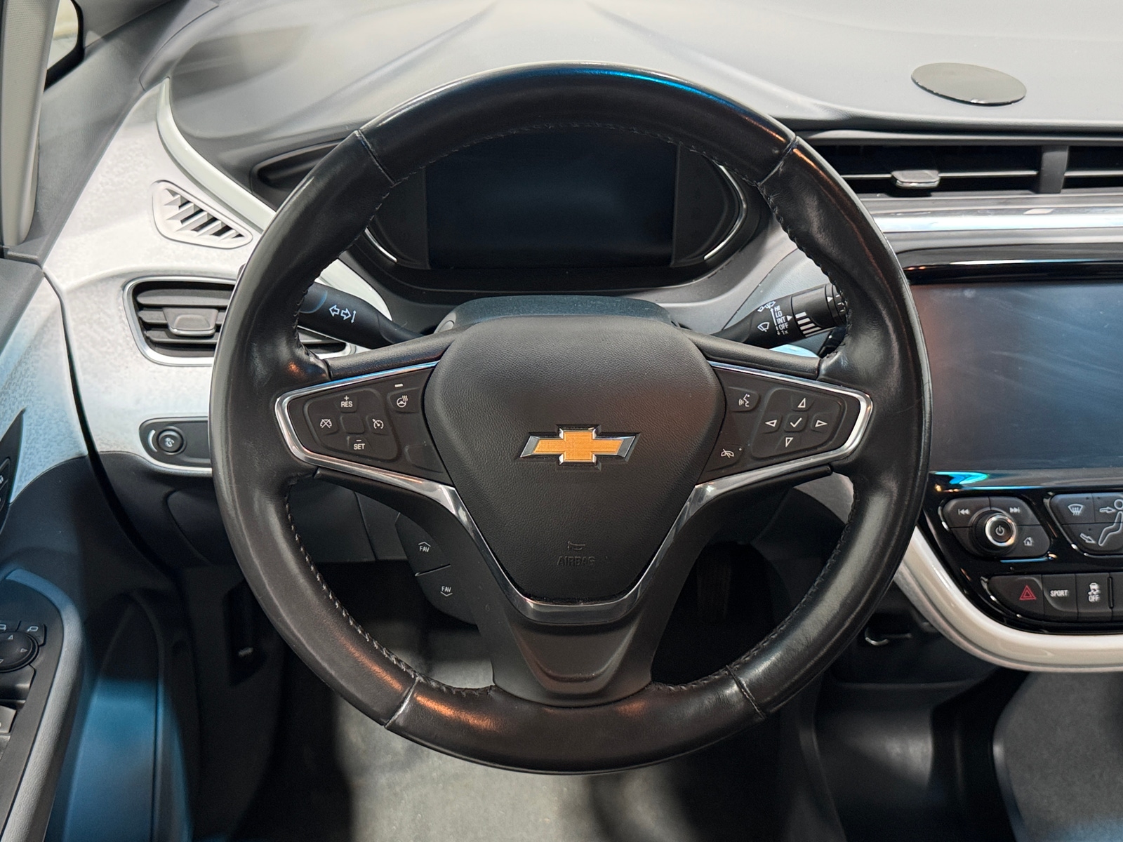 Thumbnail: 2021 Chevrolet Bolt EV - 5