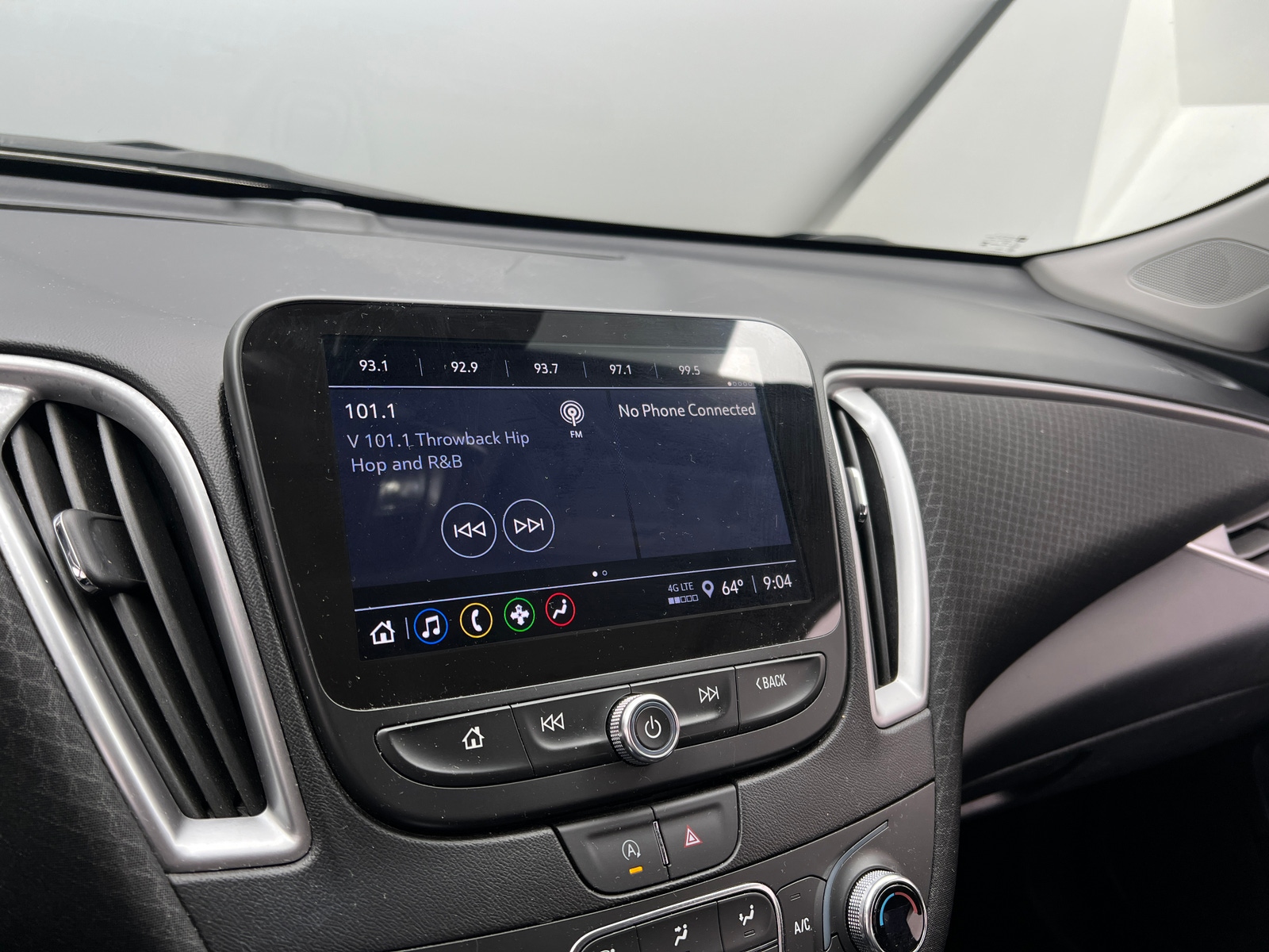 Thumbnail: 2024 Chevrolet Malibu - 4