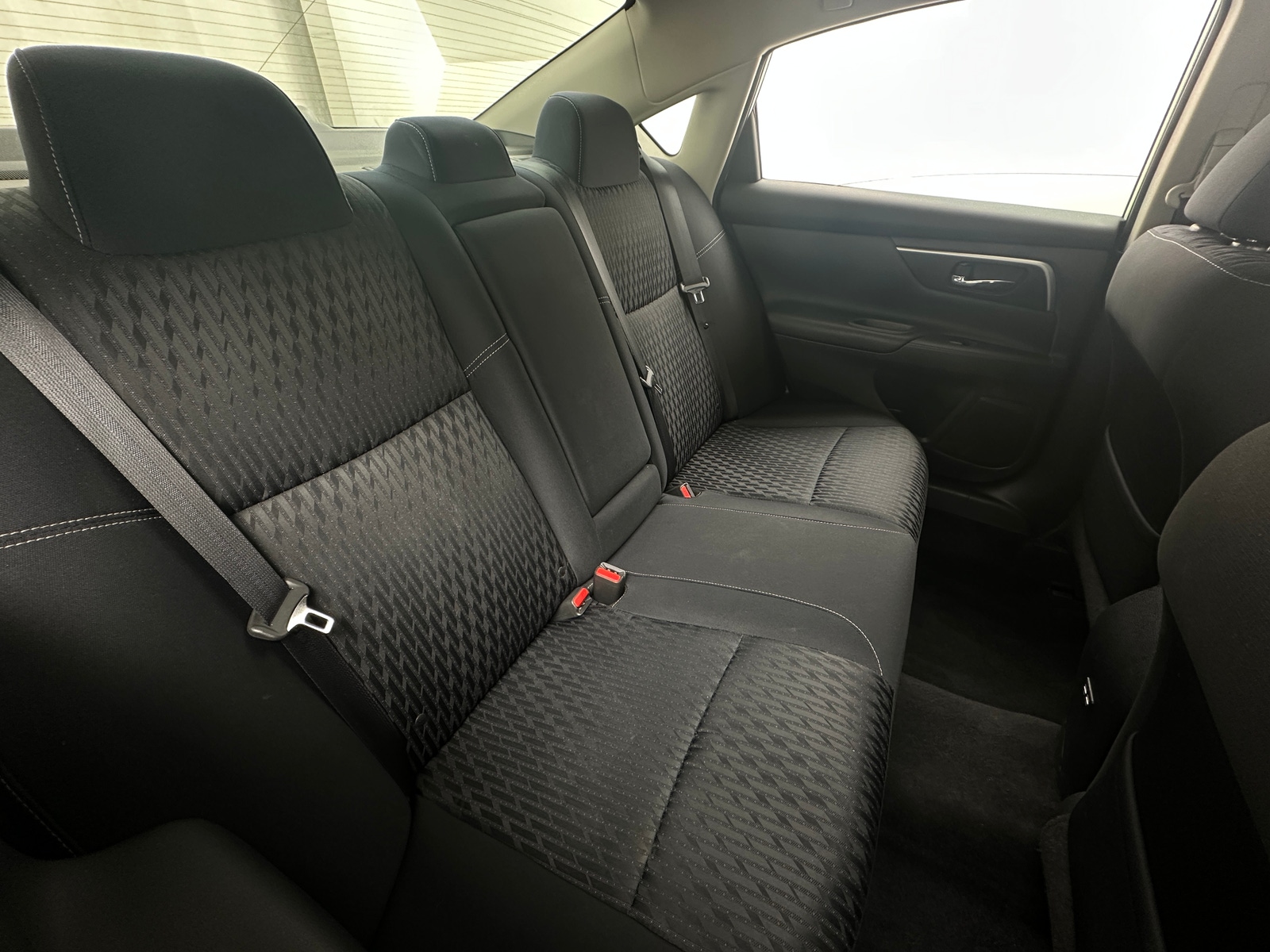 Thumbnail: 2017 Nissan Altima - 6