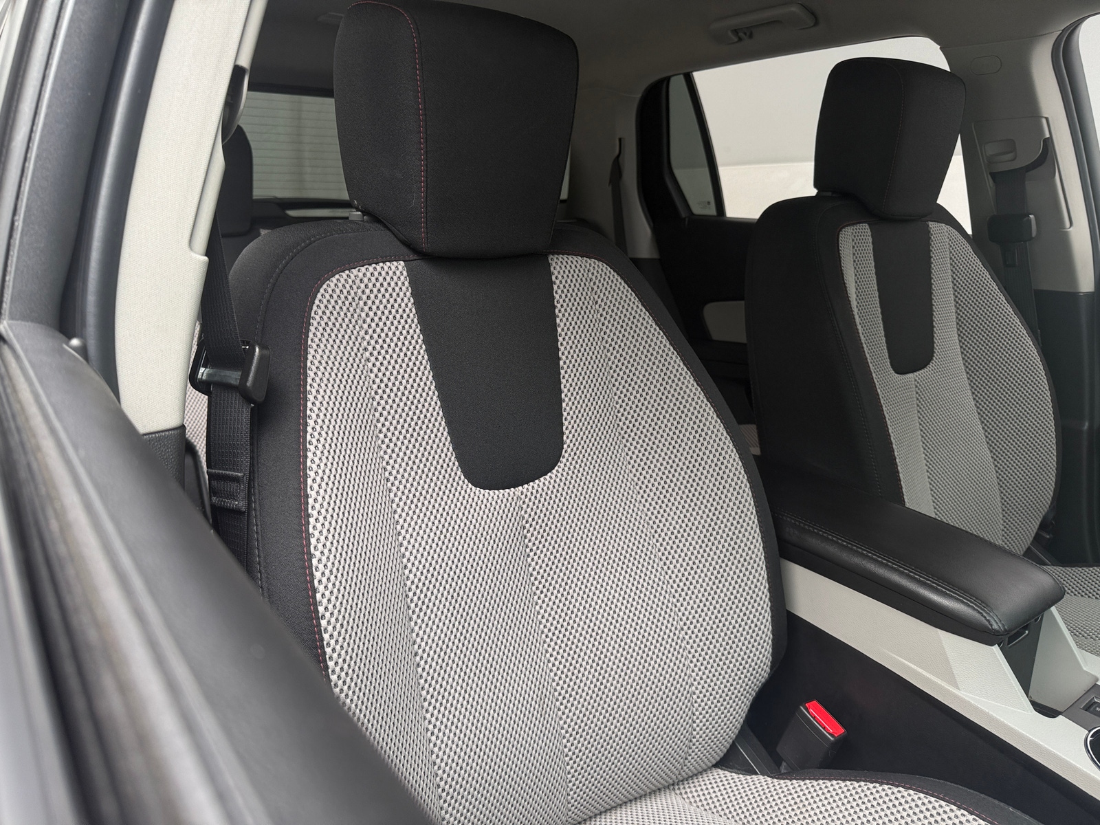 Thumbnail: 2017 GMC Terrain - 2