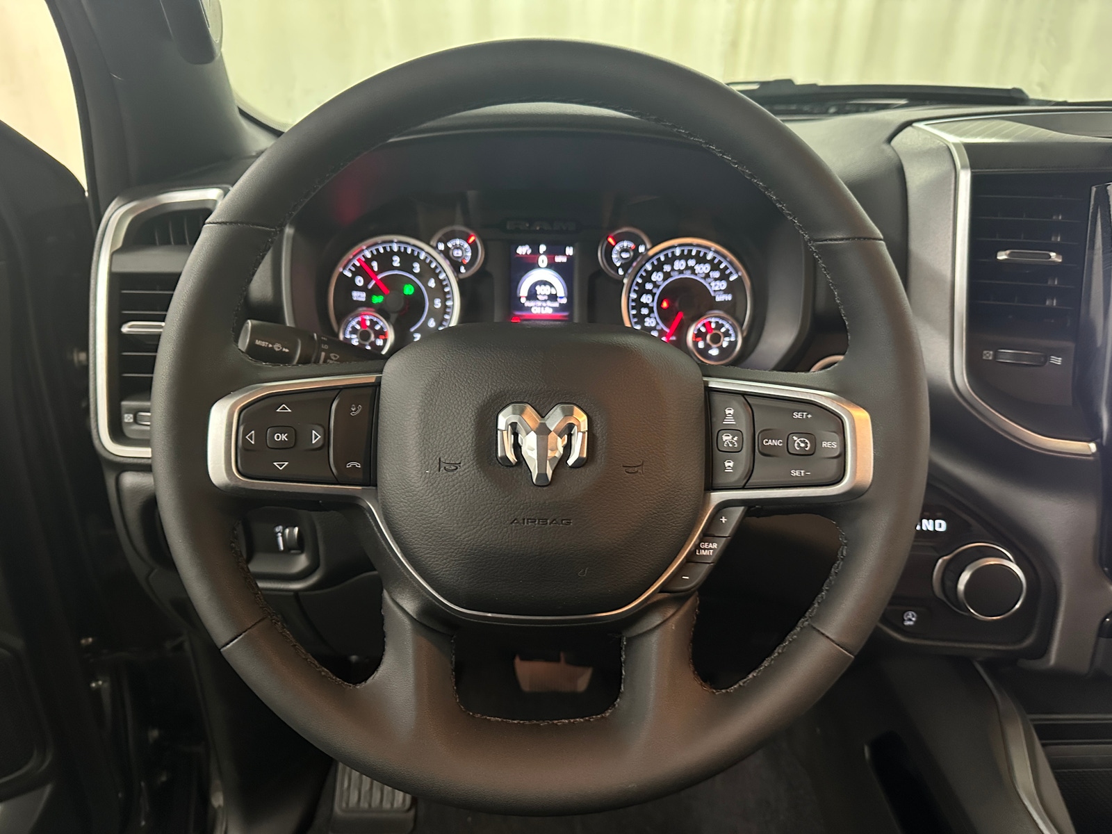 Thumbnail: 2025 RAM 1500 - 5