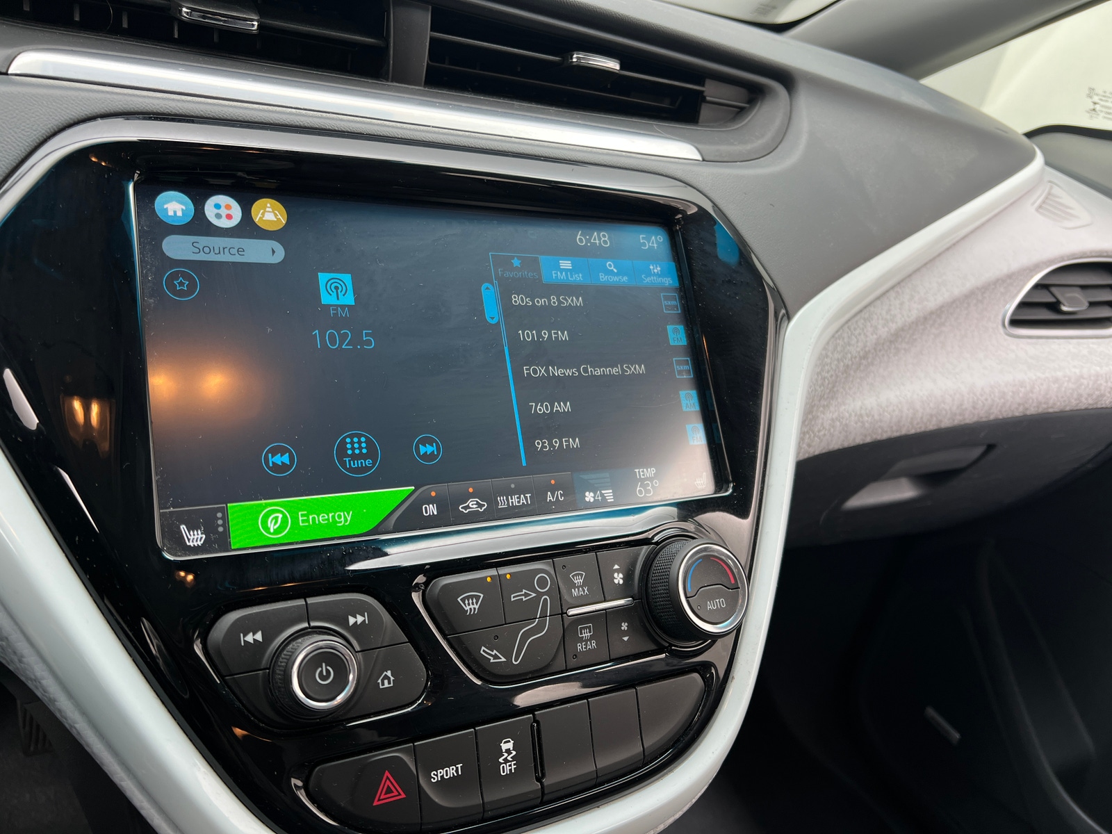 Thumbnail: 2020 Chevrolet Bolt EV - 3