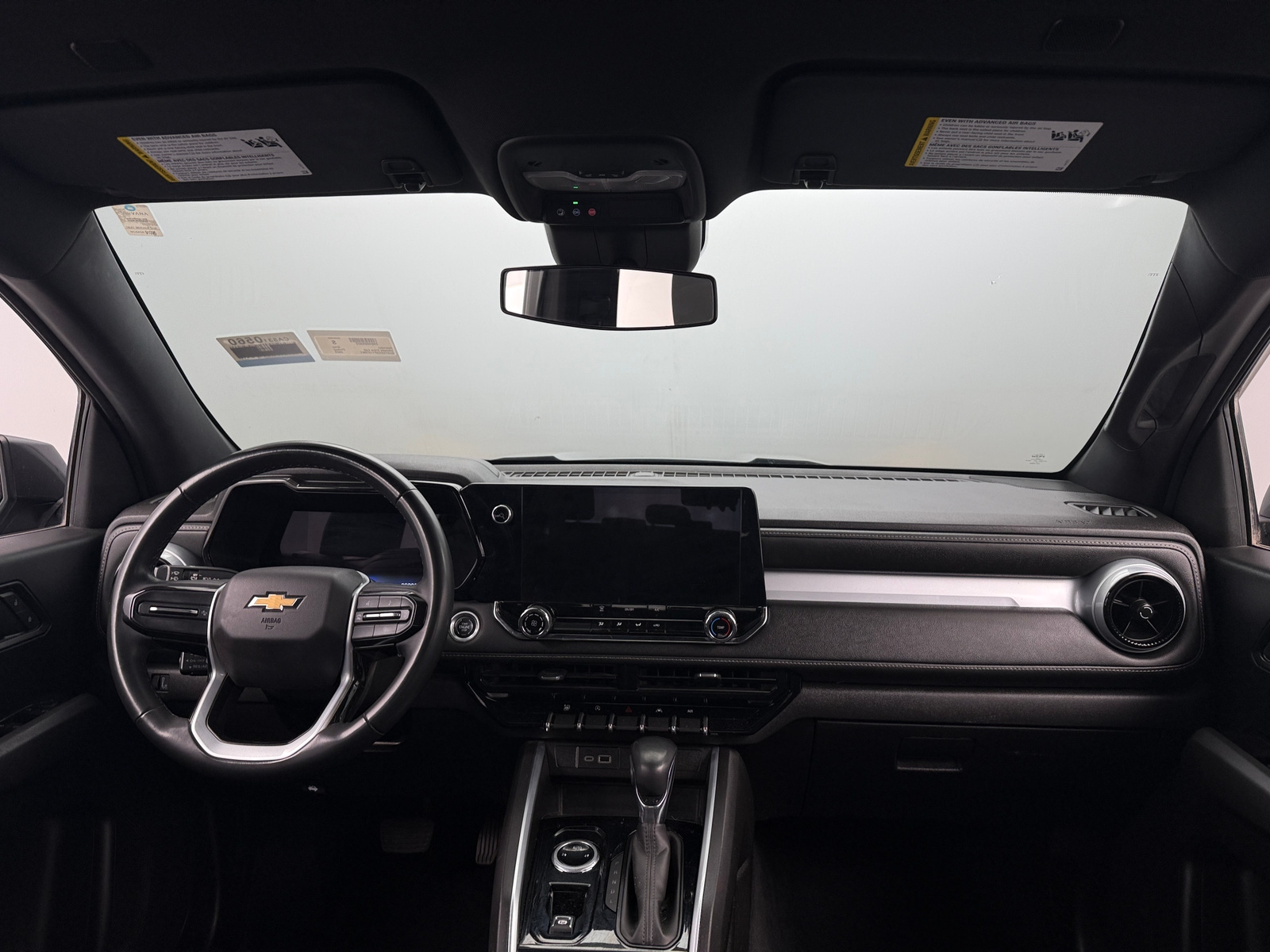 Thumbnail: 2023 Chevrolet Colorado - 3