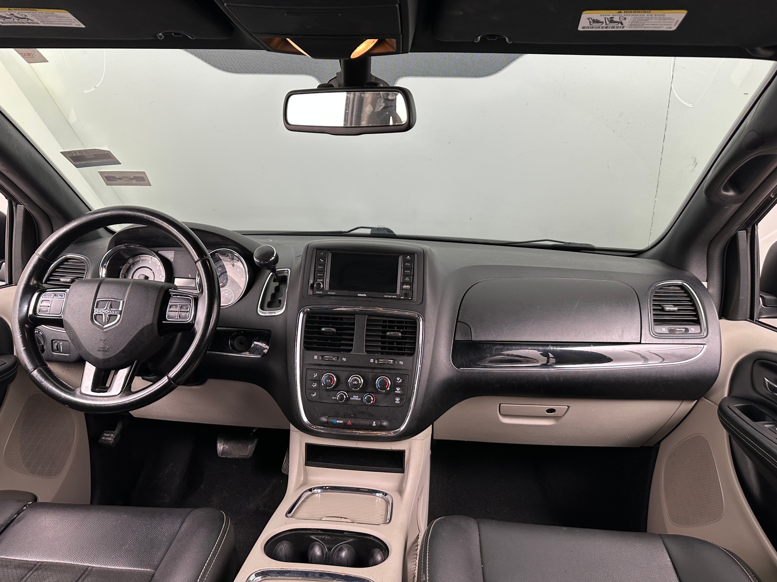 Thumbnail: 2019 Dodge Grand Caravan - 2