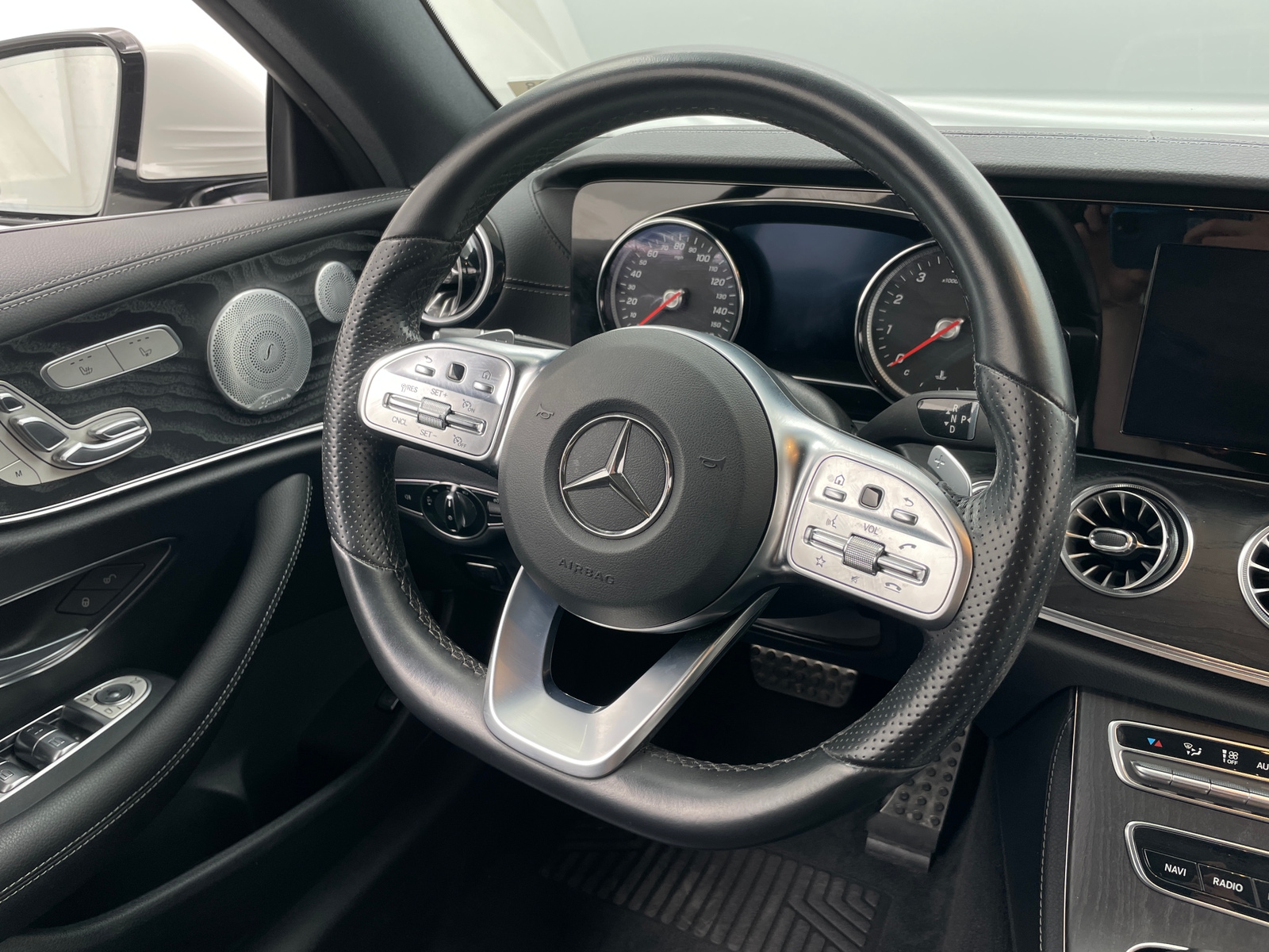 Thumbnail: 2019 Mercedes-Benz E-Class - 3