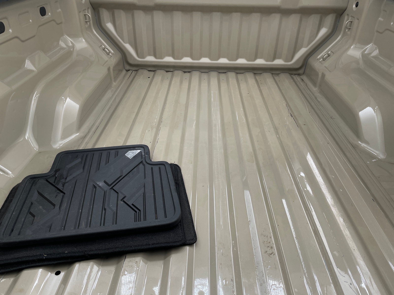 Thumbnail: 2024 Chevrolet Colorado - 7