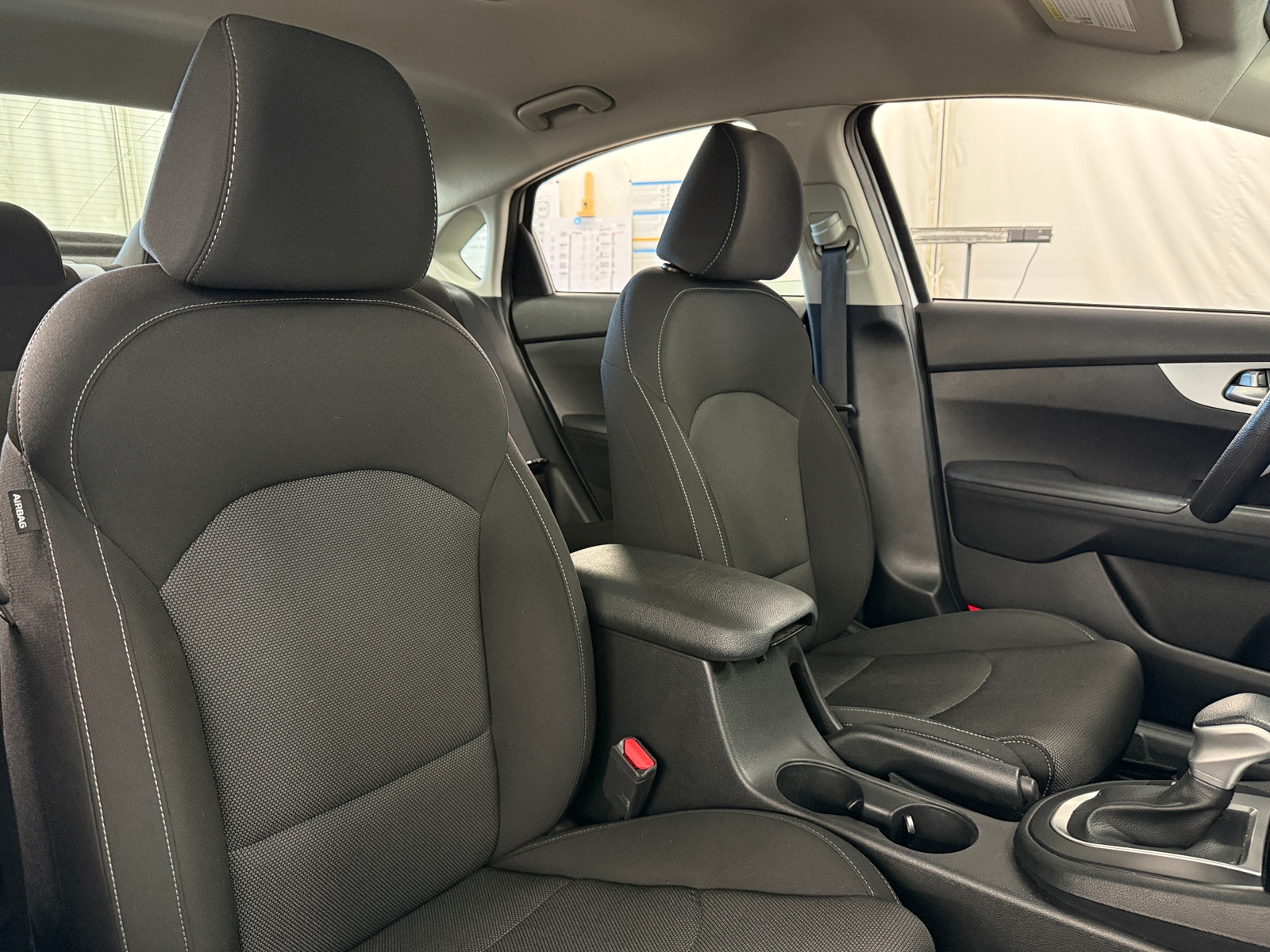 Thumbnail: 2023 Kia Forte - 2