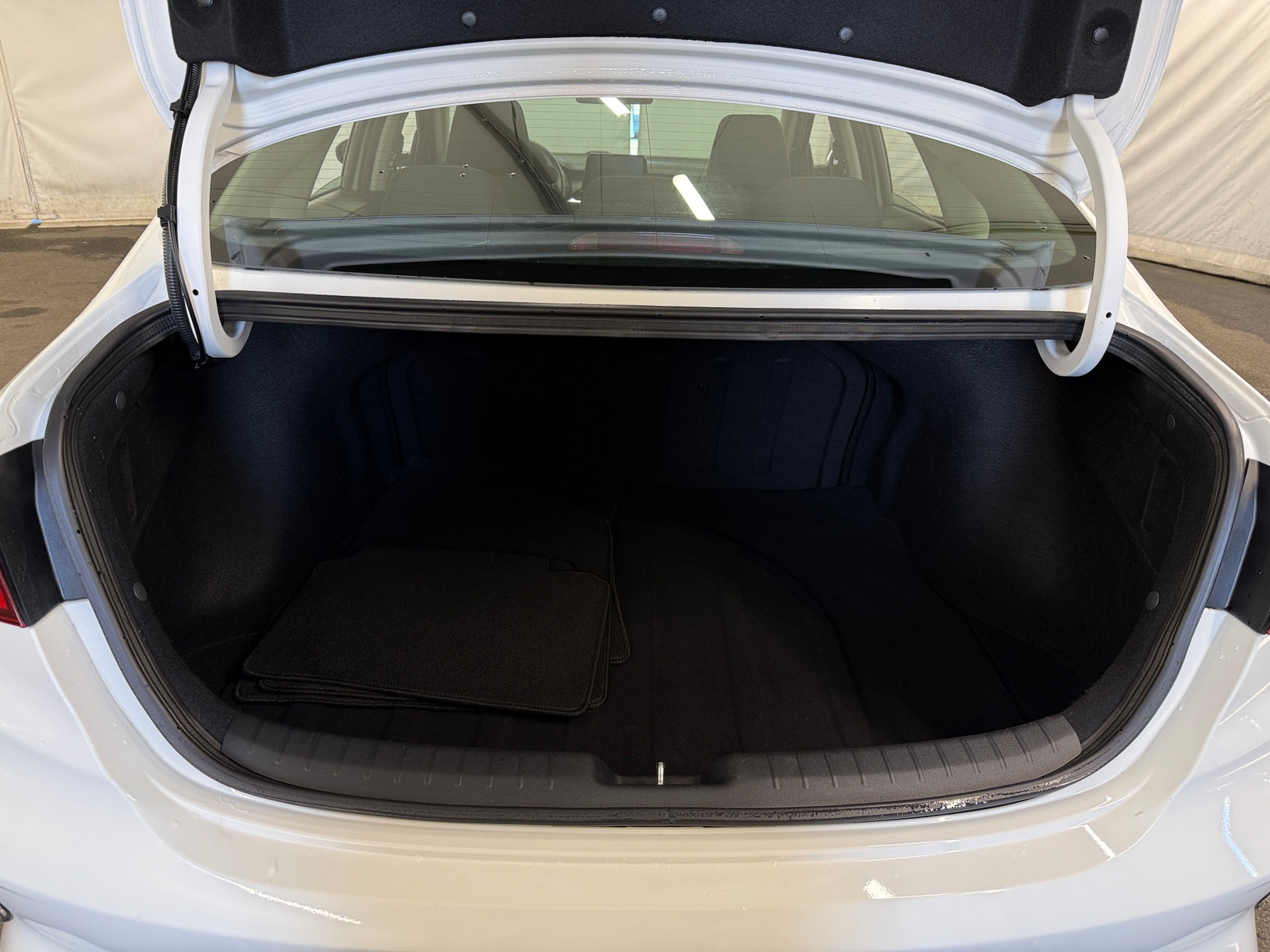 Thumbnail: 2023 Kia Forte - 7