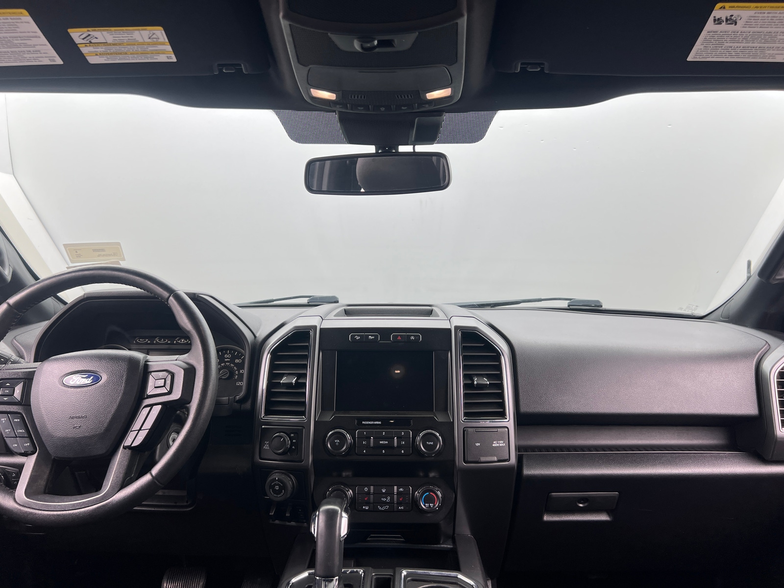 Thumbnail: 2019 Ford Econoline - 3