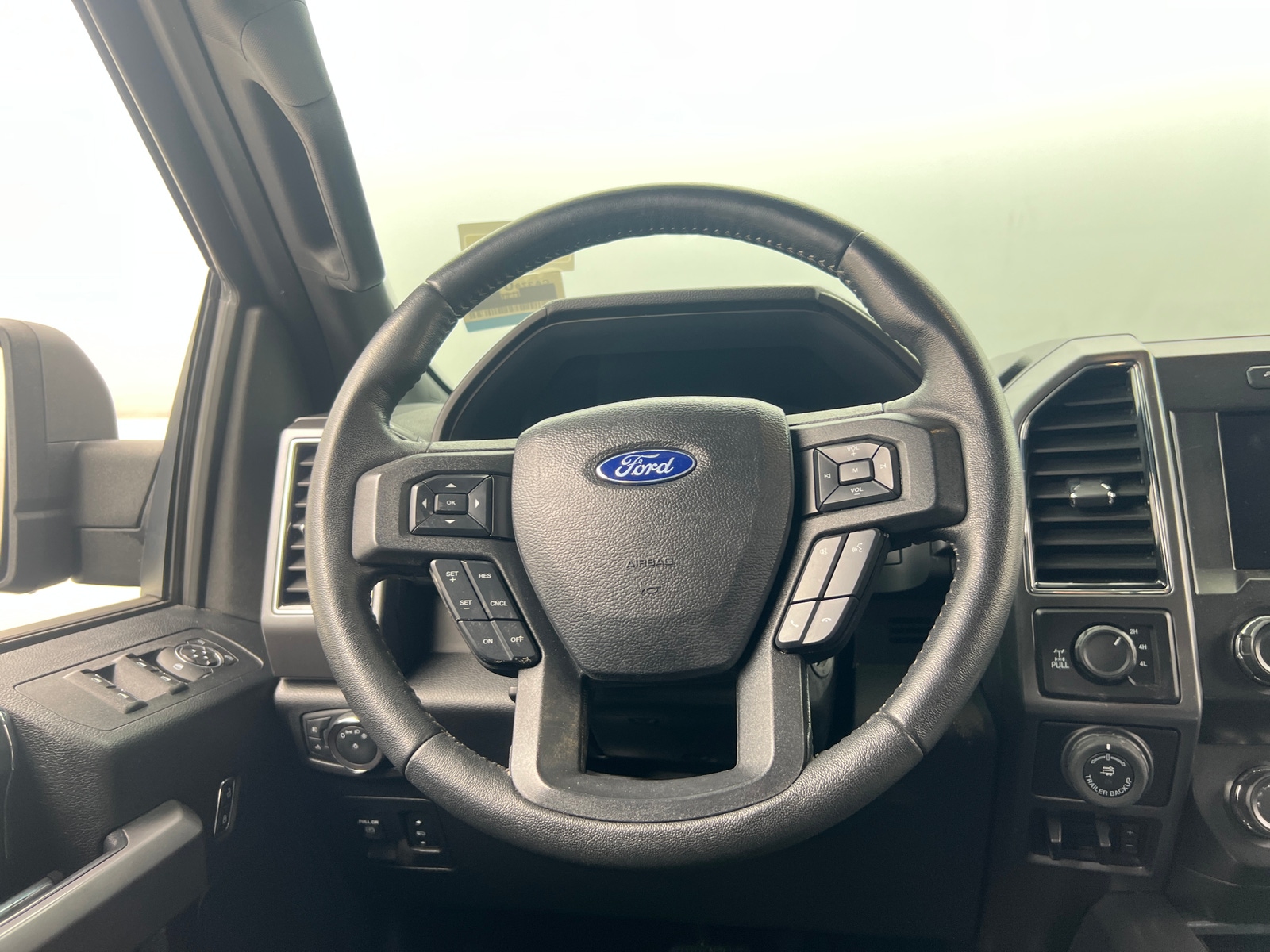 Thumbnail: 2019 Ford Econoline - 5