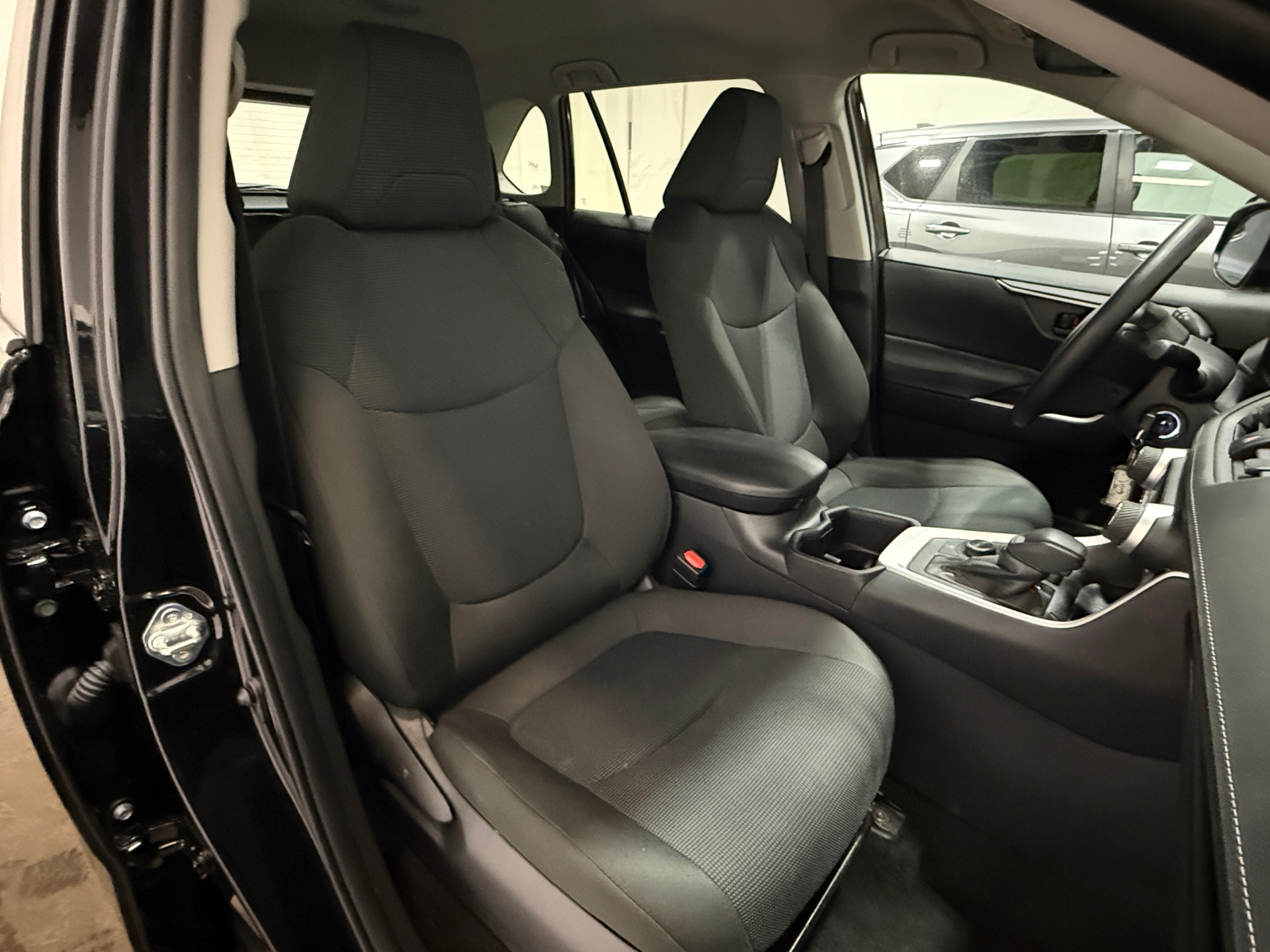 Thumbnail: 2025 Toyota RAV4 - 2