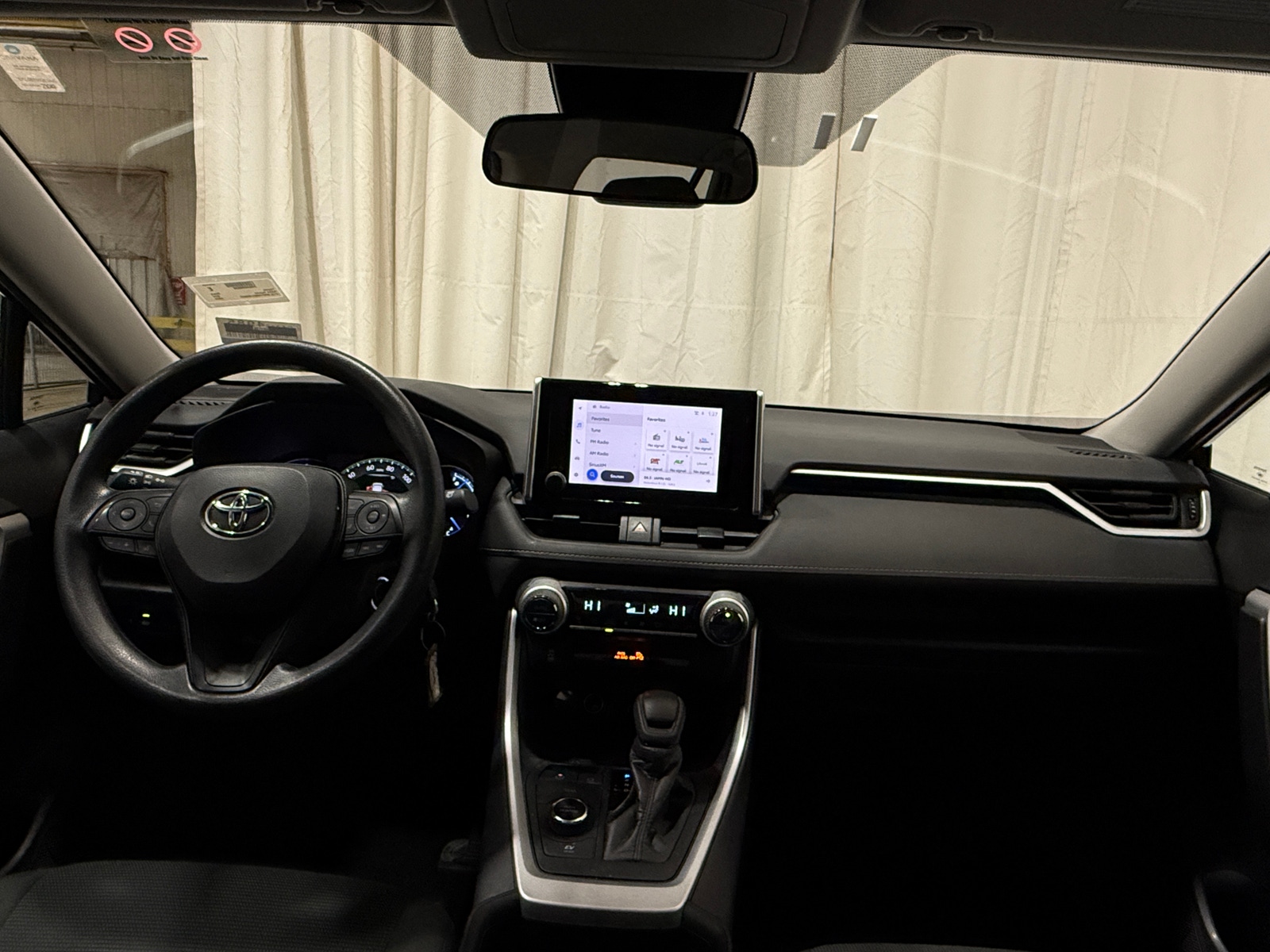 Thumbnail: 2025 Toyota RAV4 - 3