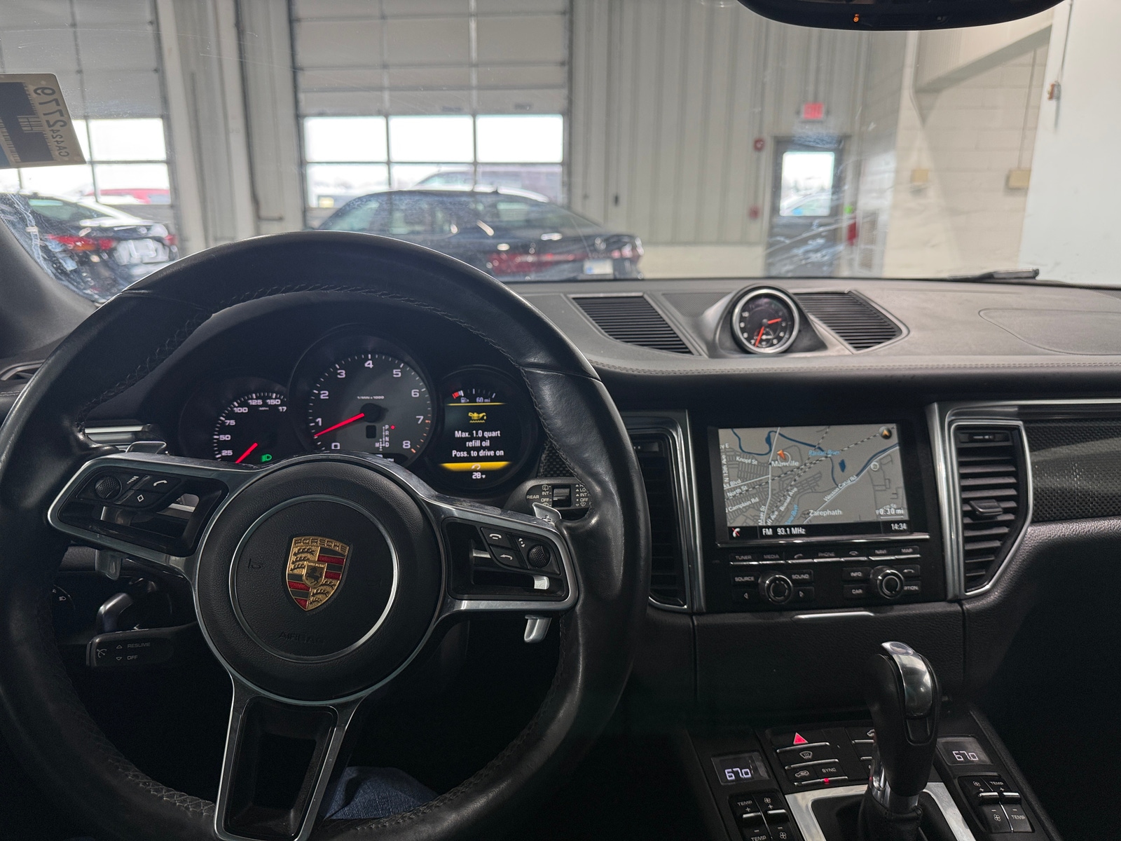 Thumbnail: 2015 Porsche Macan - 2