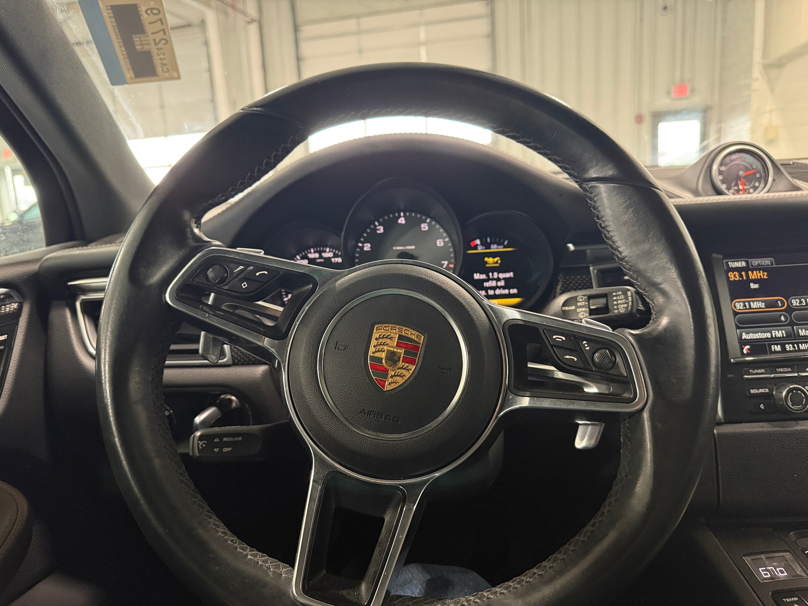 Thumbnail: 2015 Porsche Macan - 4