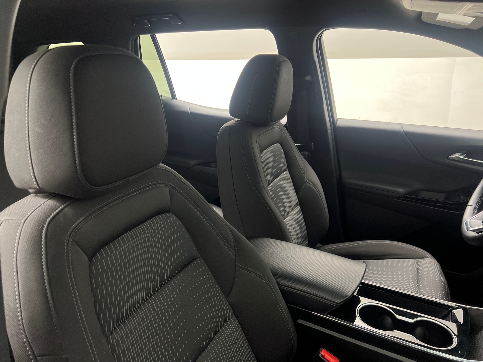 Thumbnail: 2025 Chevrolet Equinox - 2