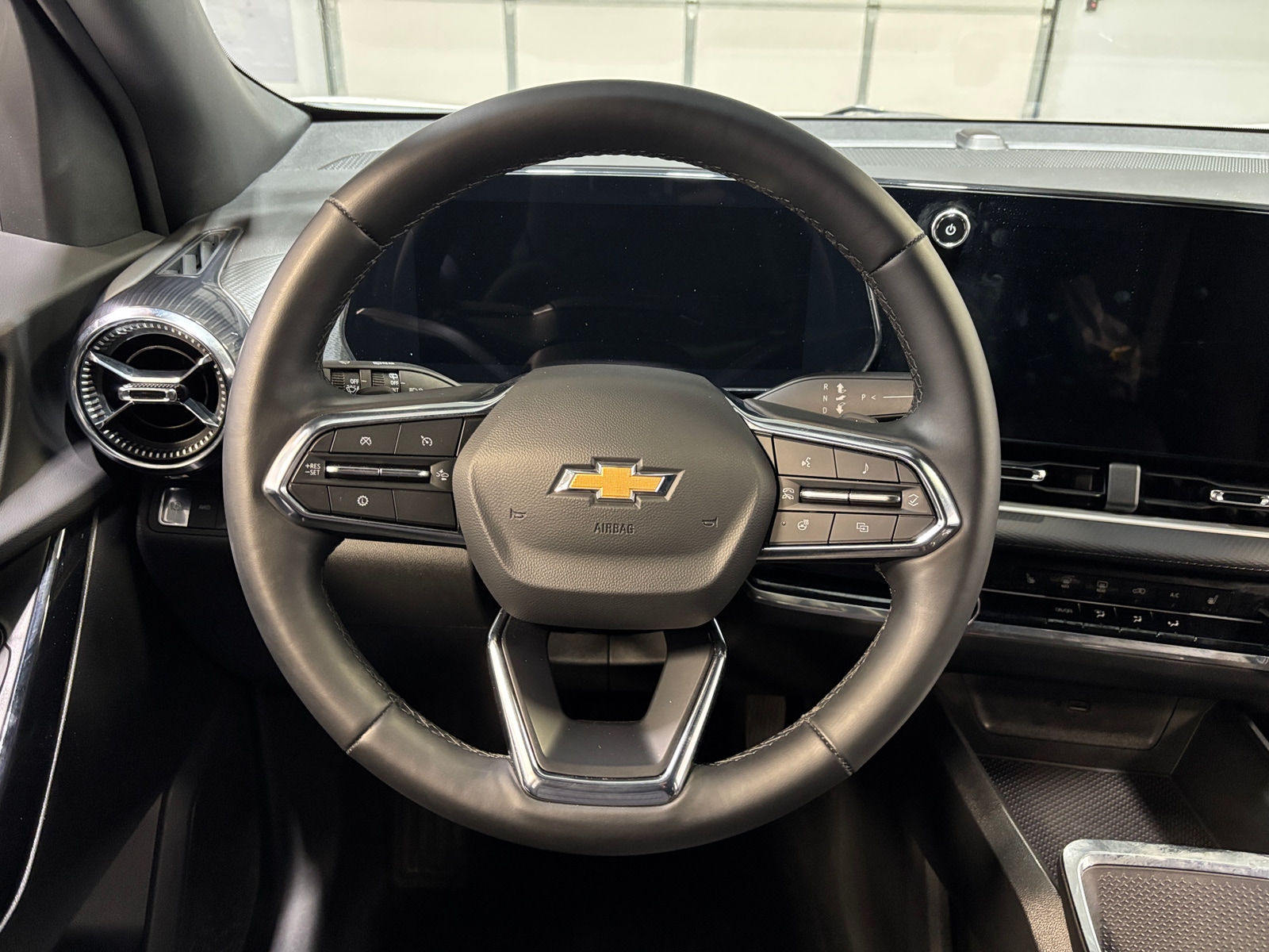 Thumbnail: 2025 Chevrolet Equinox - 5