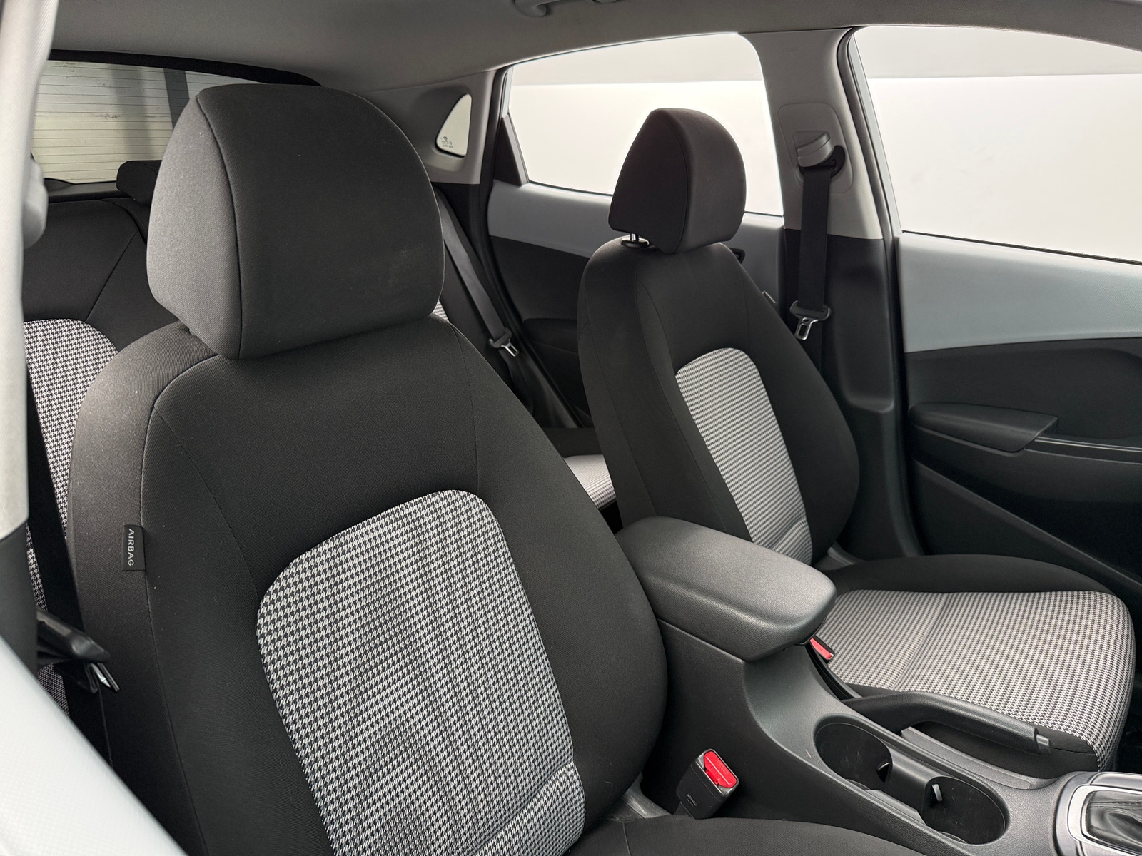 Thumbnail: 2021 Hyundai Kona - 2