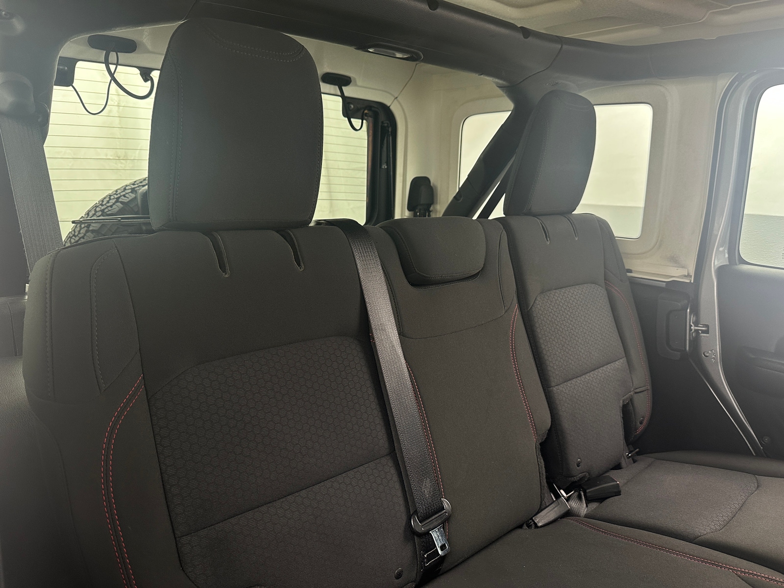 Thumbnail: 2018 Jeep Wrangler - 6