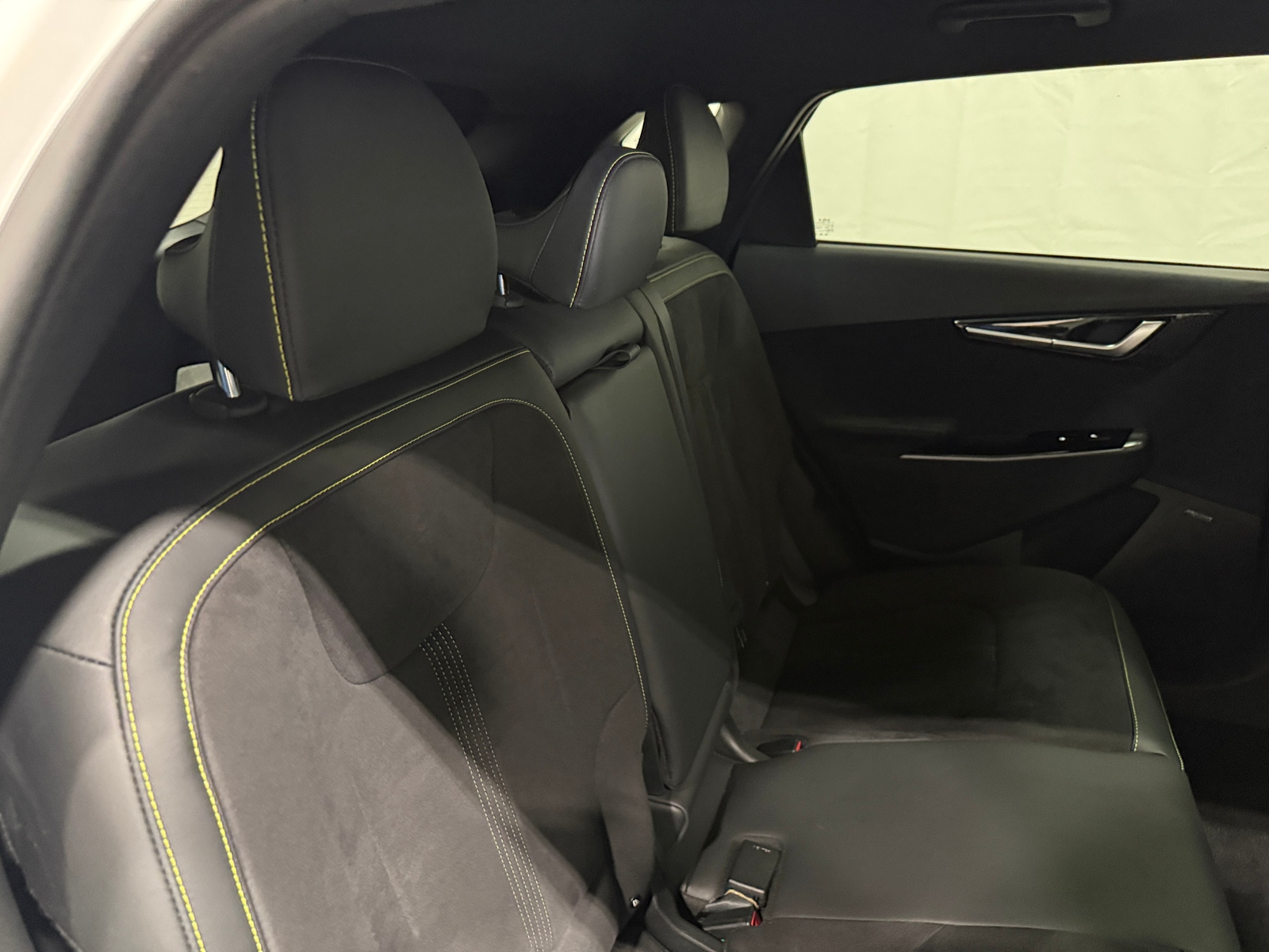 Thumbnail: 2023 Kia EV6 - 6