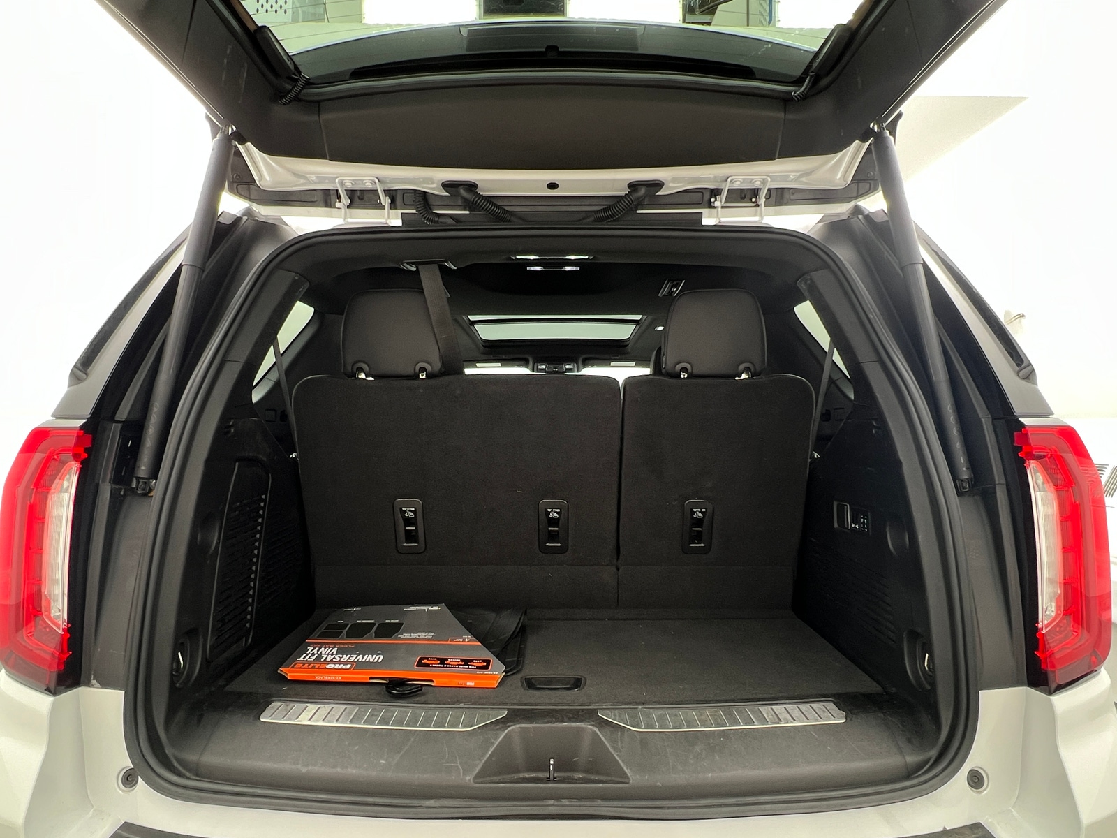 Thumbnail: 2022 GMC Yukon - 6