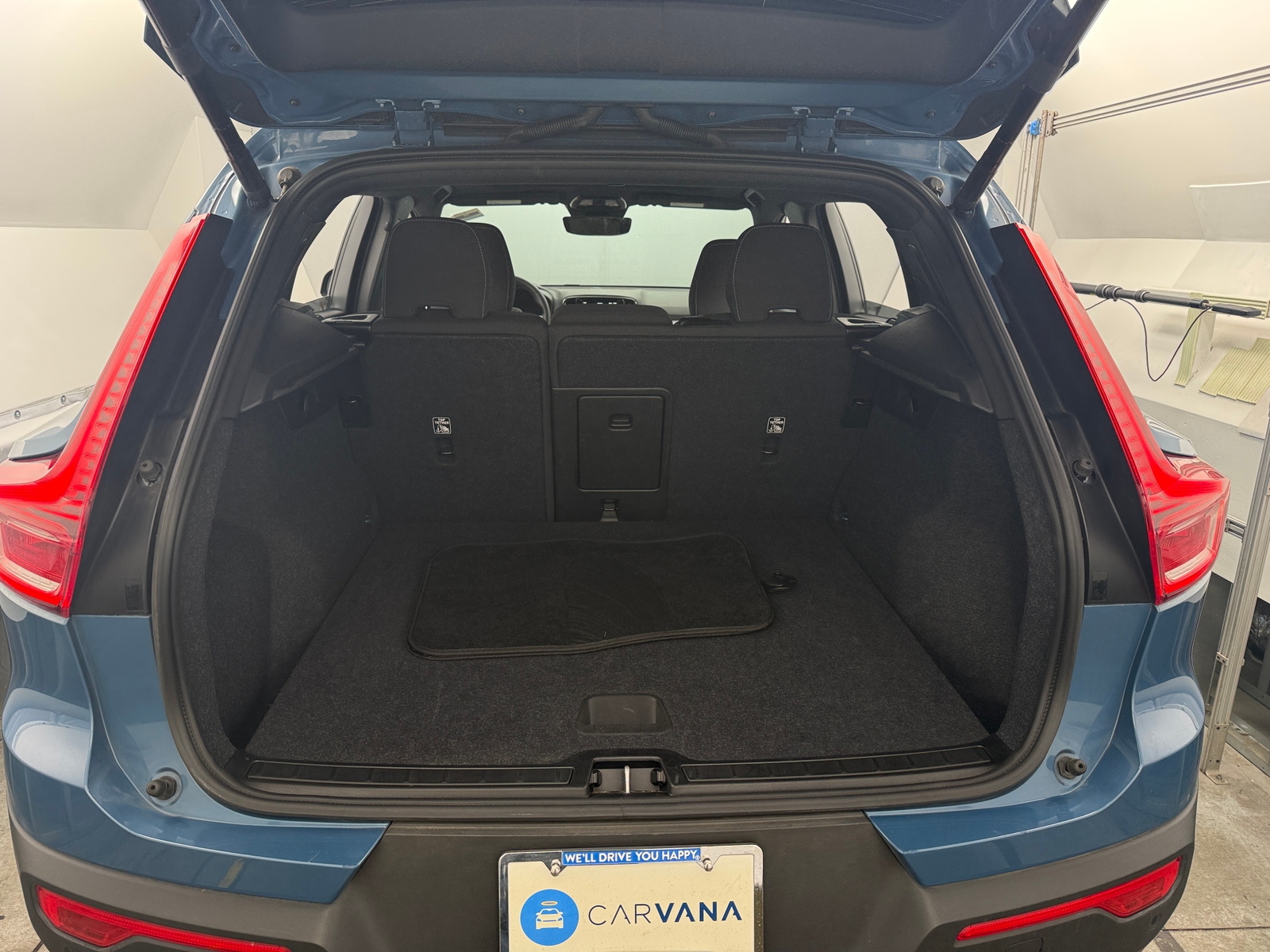 Thumbnail: 2024 Volvo XC40 - 7