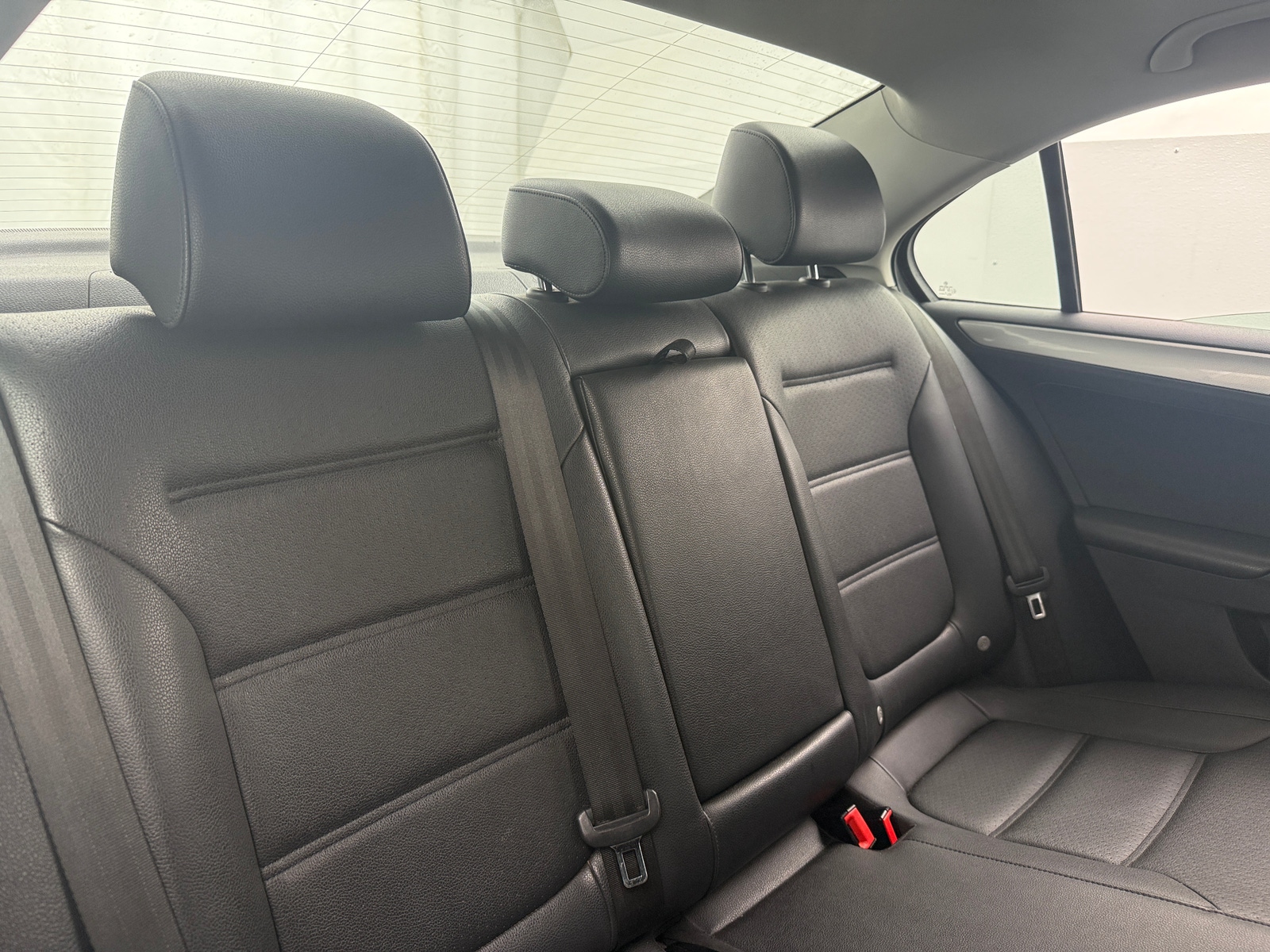 Thumbnail: 2017 Volkswagen Jetta - 5