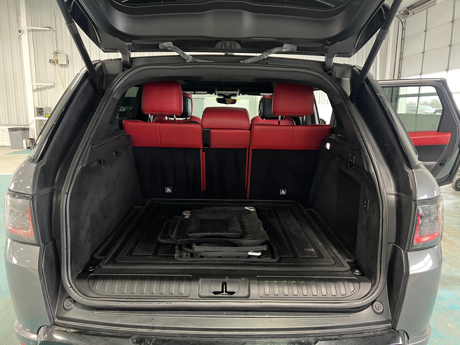 Thumbnail: 2019 Land Rover Range Rover Sport - 6