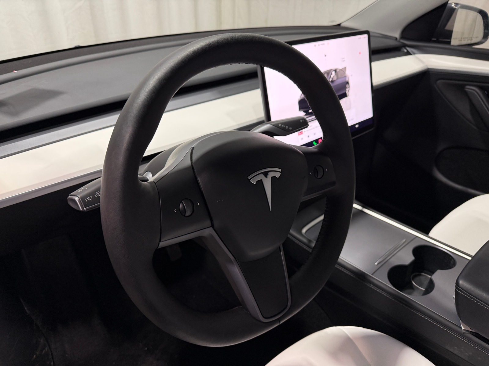 Thumbnail: 2024 Tesla Model Y - 4