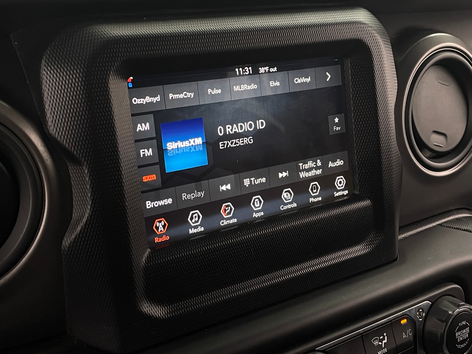 Thumbnail: 2022 Jeep Wrangler - 4