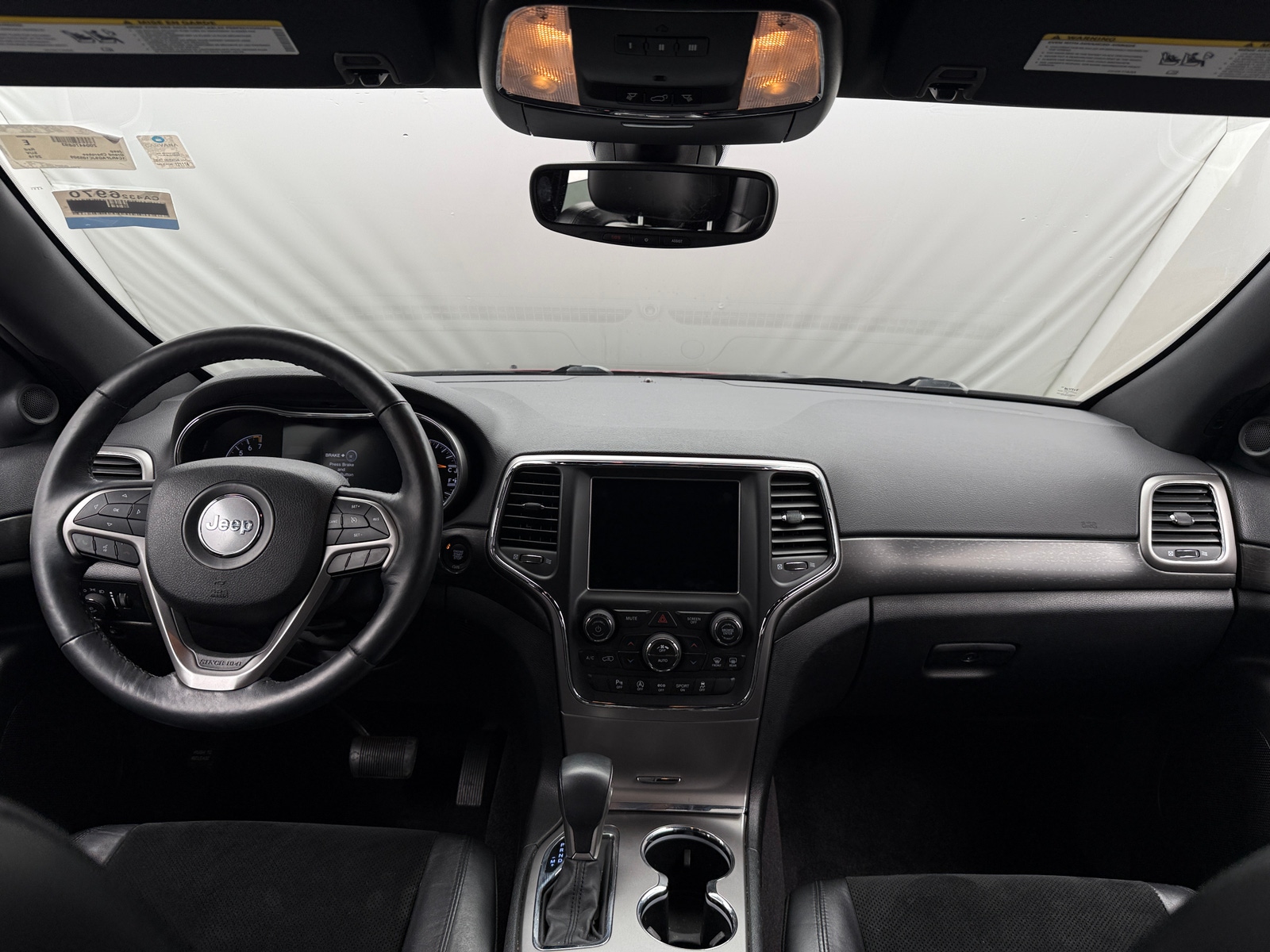 Thumbnail: 2018 Jeep Grand Cherokee - 3