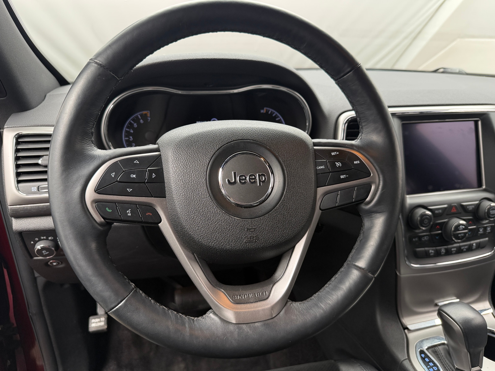 Thumbnail: 2018 Jeep Grand Cherokee - 5