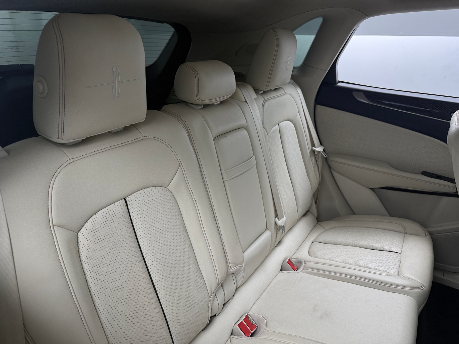 Thumbnail: 2017 Lincoln MKC - 5