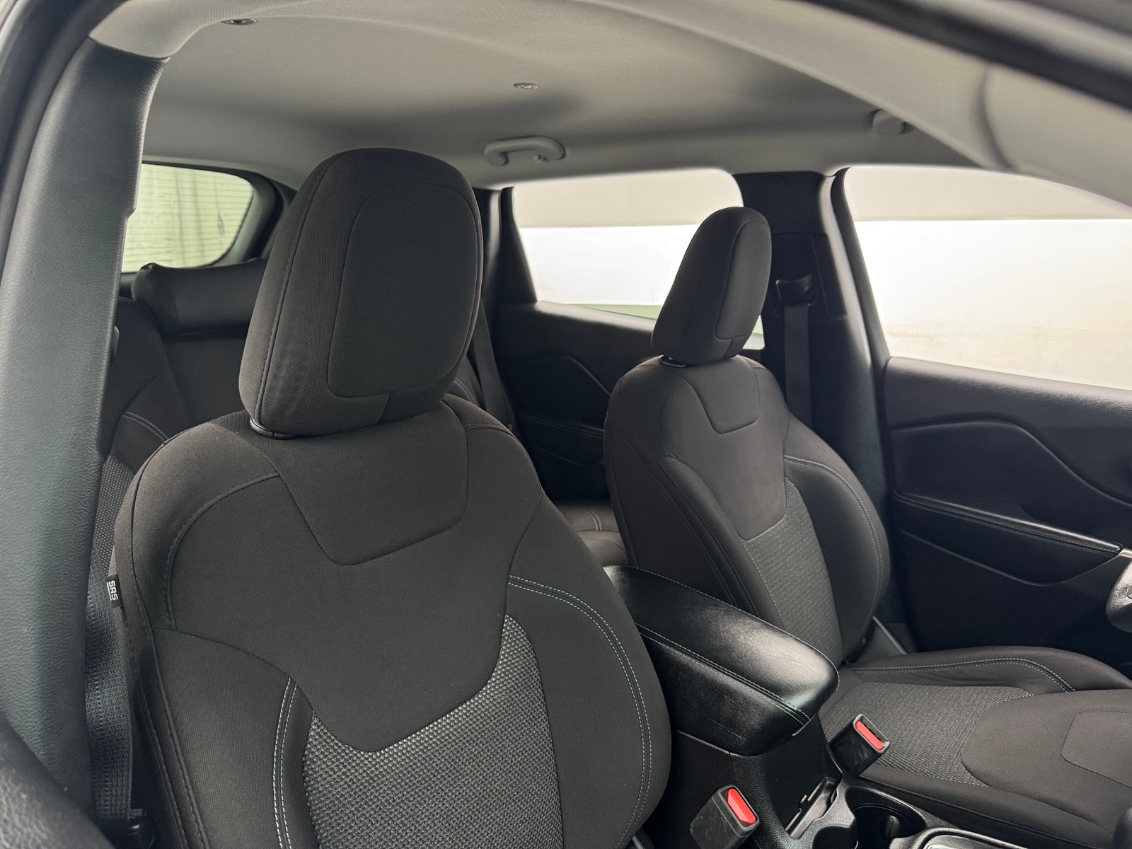 Thumbnail: 2020 Jeep Cherokee - 2