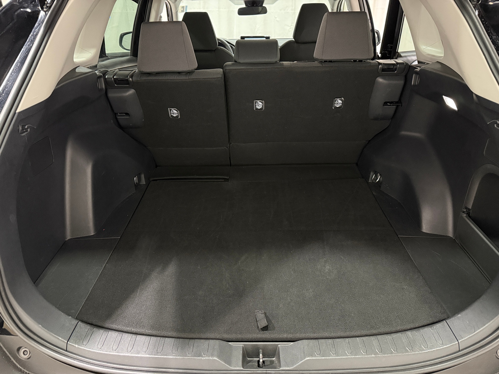 Thumbnail: 2025 Toyota RAV4 - 7