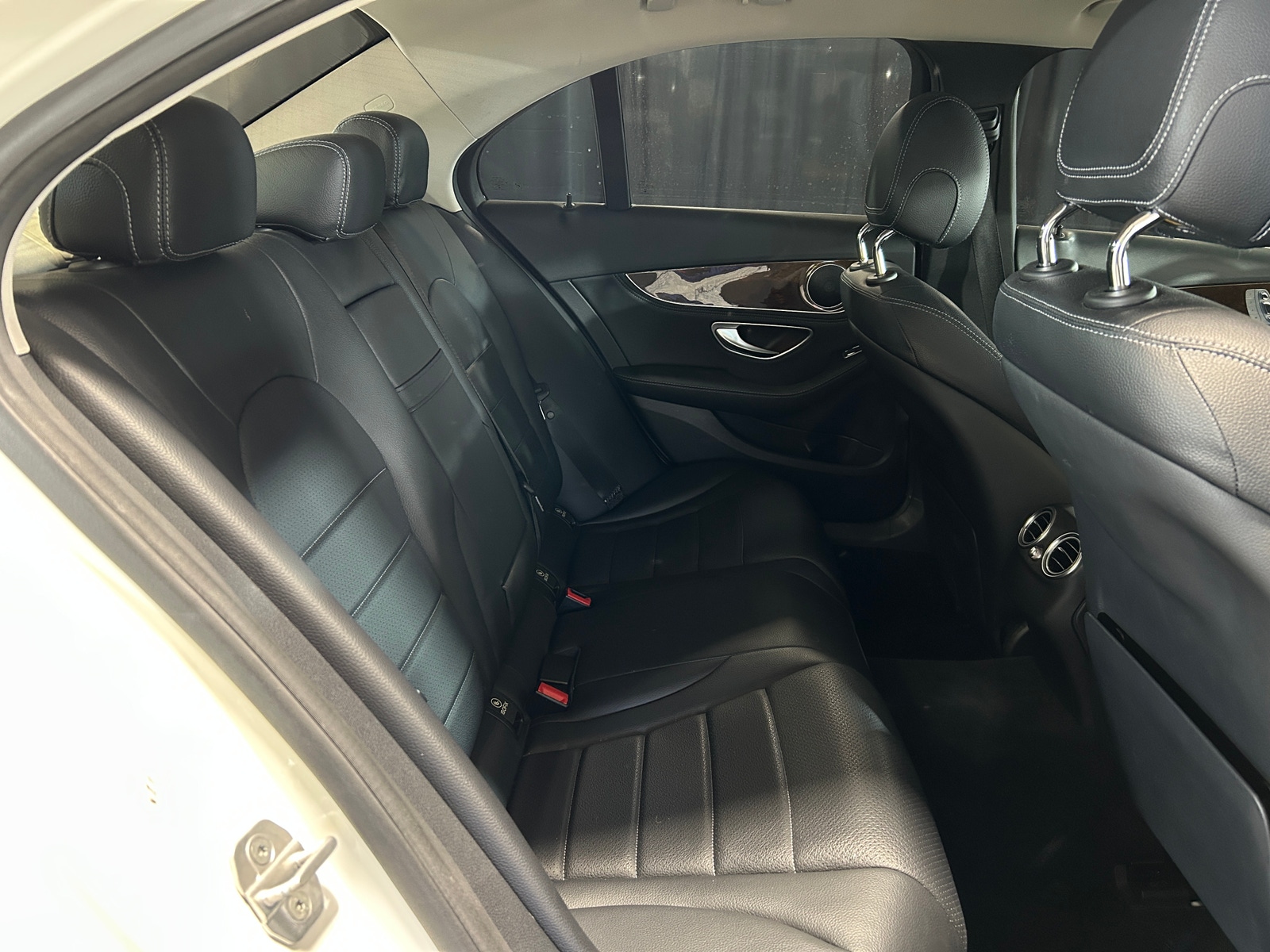 Thumbnail: 2015 Mercedes-Benz C-Class - 5