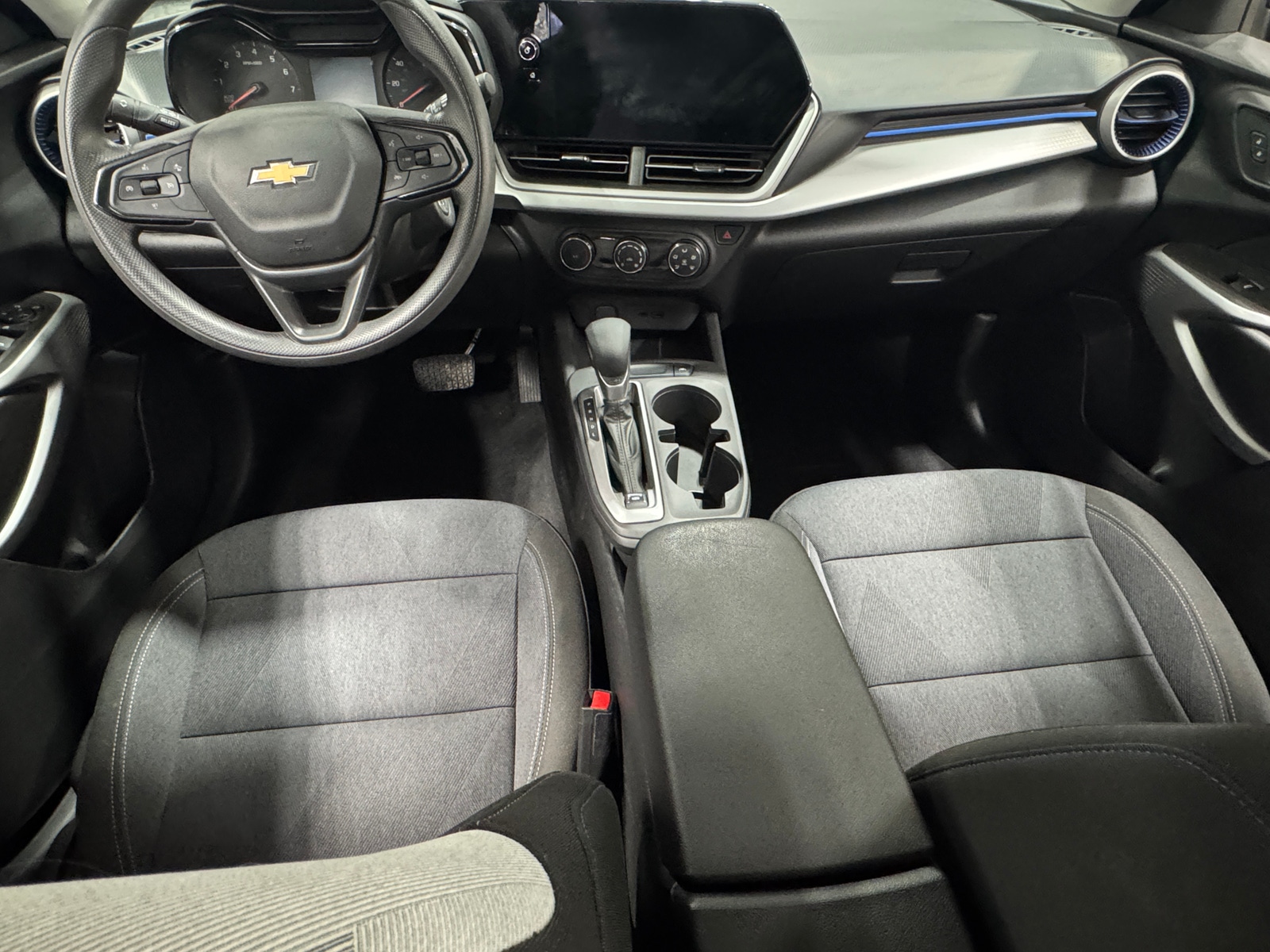 Thumbnail: 2024 Chevrolet Trax - 3