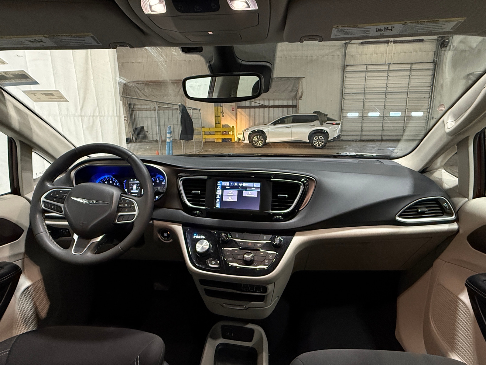 Thumbnail: 2023 Chrysler Voyager - 3