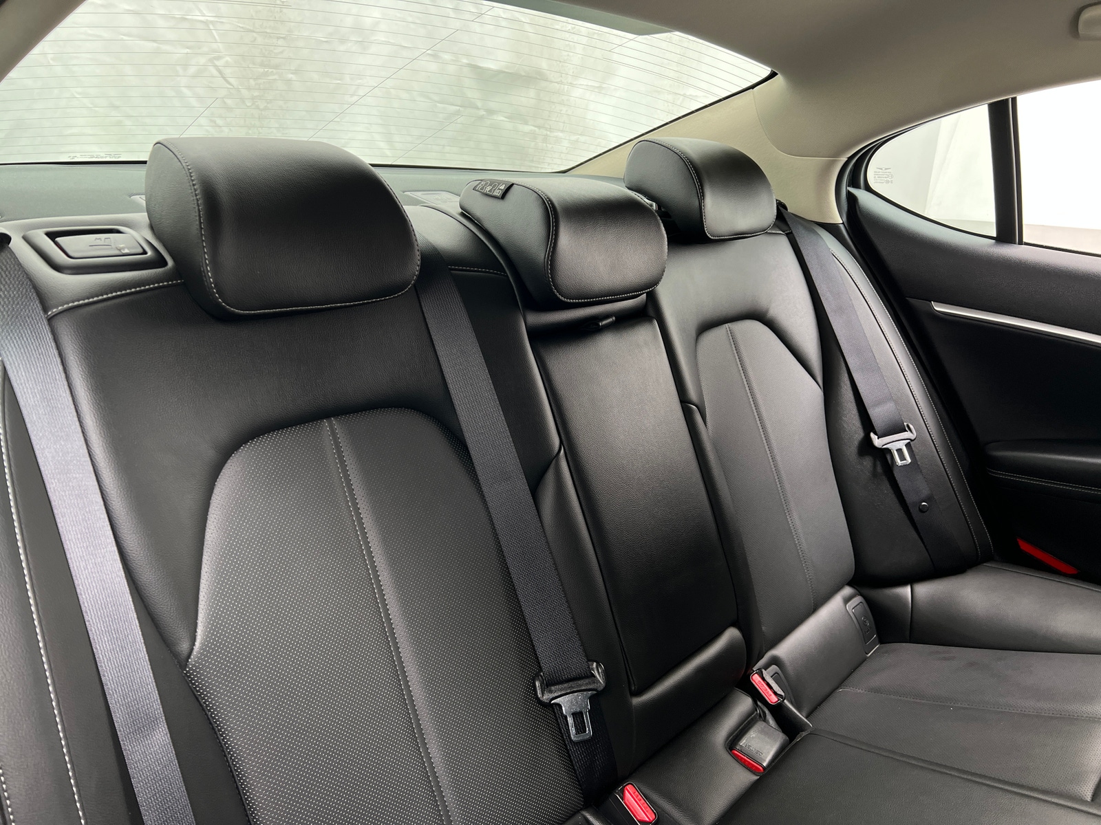 Thumbnail: 2025 Genesis G70 - 5